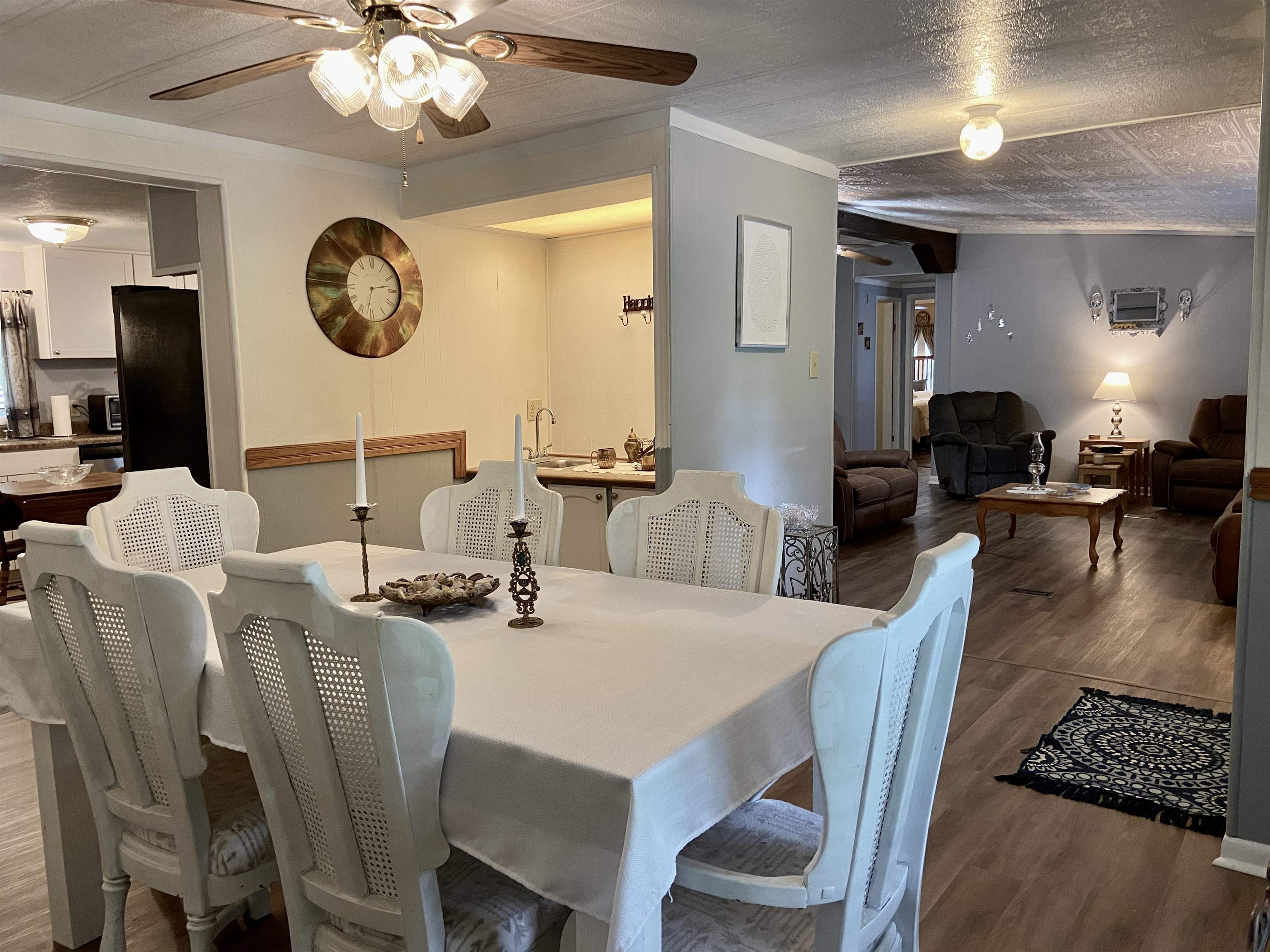 4134 Ashbyburg Rd, Owensboro, Kentucky 42301, 4 Bedrooms Bedrooms, ,2 BathroomsBathrooms,Single Family Residence,For Sale,Ashbyburg Rd,87293