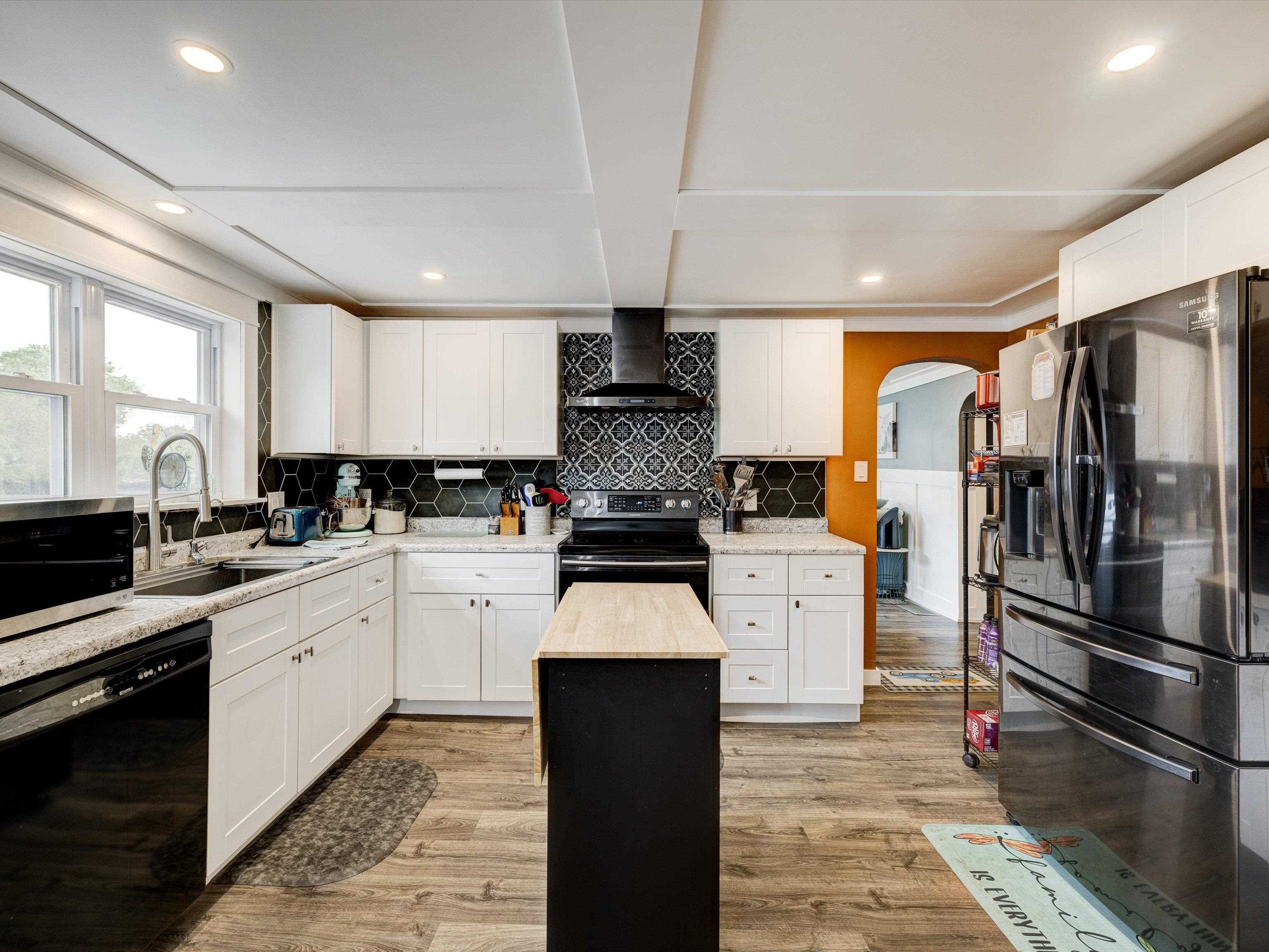 1815 State Route 1389, Hawesville, Kentucky 42348, 2 Bedrooms Bedrooms, ,2 BathroomsBathrooms,Single Family Residence,For Sale,State Route 1389,87325