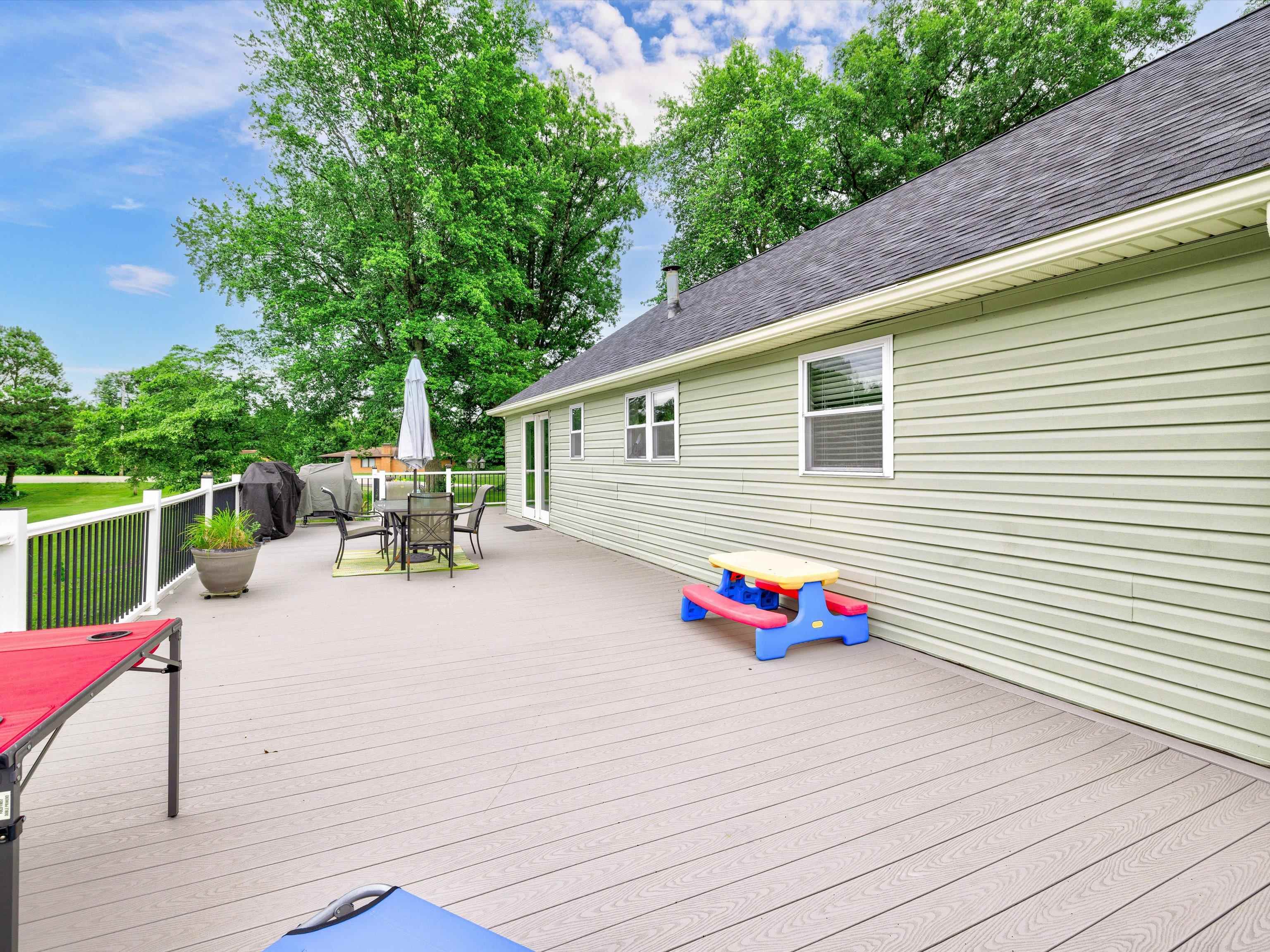 1815 State Route 1389, Hawesville, Kentucky 42348, 2 Bedrooms Bedrooms, ,2 BathroomsBathrooms,Single Family Residence,For Sale,State Route 1389,87325