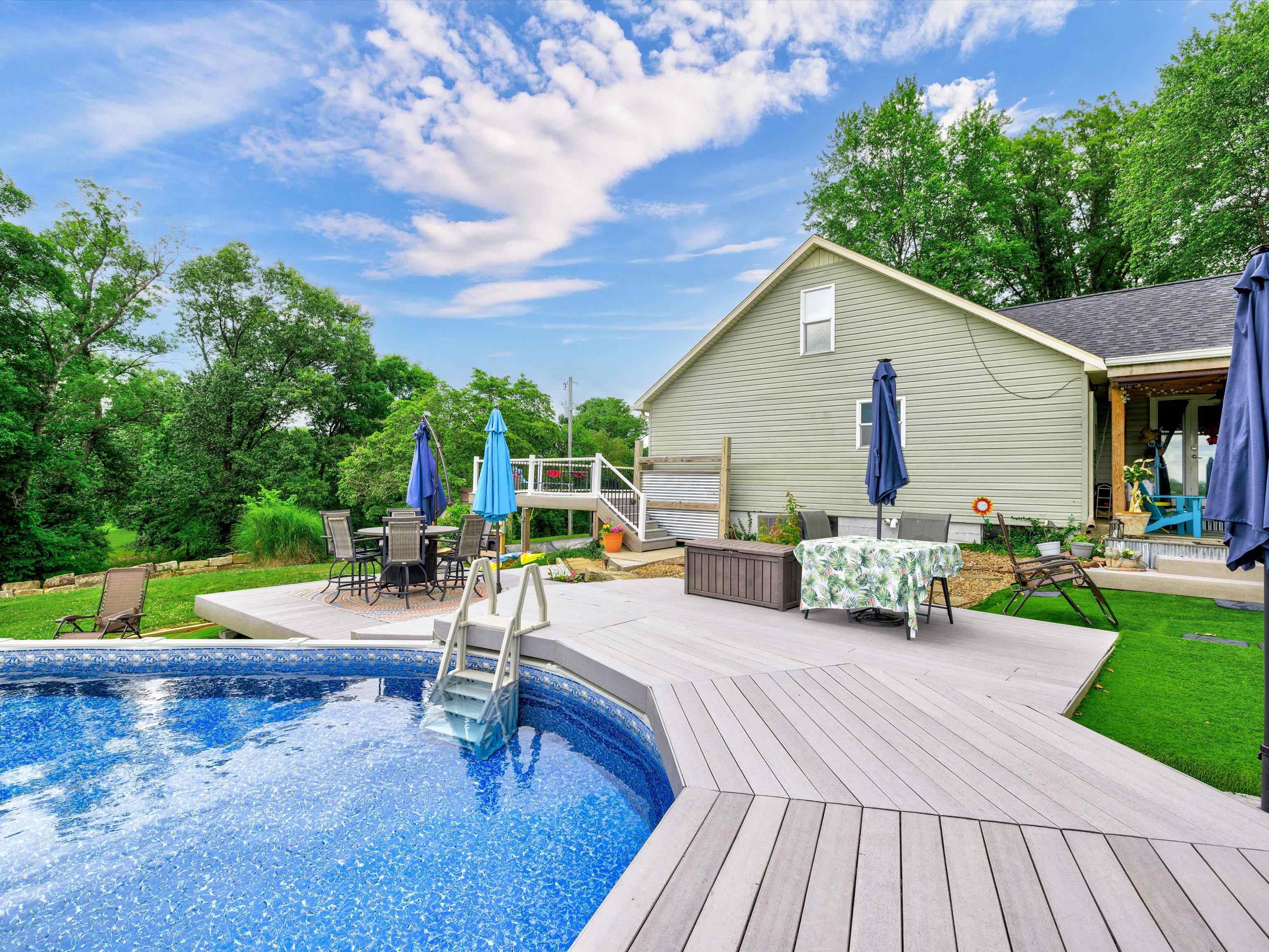 1815 State Route 1389, Hawesville, Kentucky 42348, 2 Bedrooms Bedrooms, ,2 BathroomsBathrooms,Single Family Residence,For Sale,State Route 1389,87325