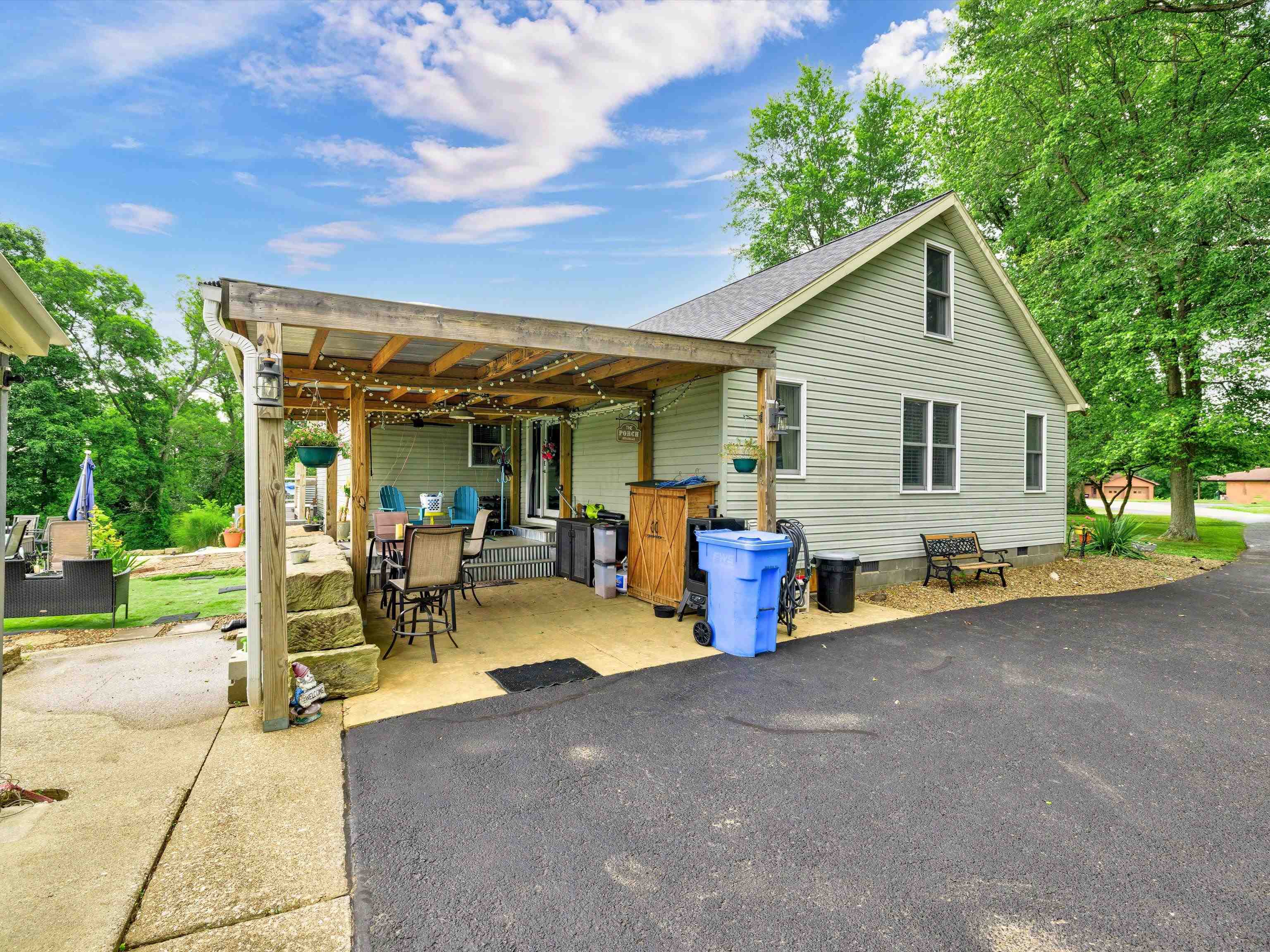 1815 State Route 1389, Hawesville, Kentucky 42348, 2 Bedrooms Bedrooms, ,2 BathroomsBathrooms,Single Family Residence,For Sale,State Route 1389,87325
