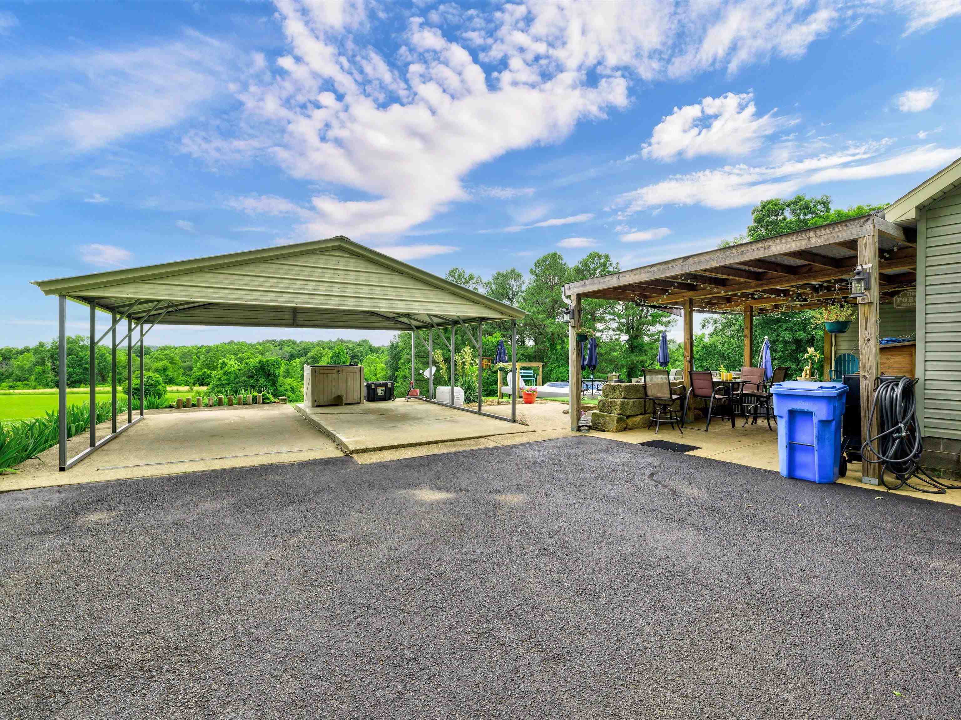 1815 State Route 1389, Hawesville, Kentucky 42348, 2 Bedrooms Bedrooms, ,2 BathroomsBathrooms,Single Family Residence,For Sale,State Route 1389,87325