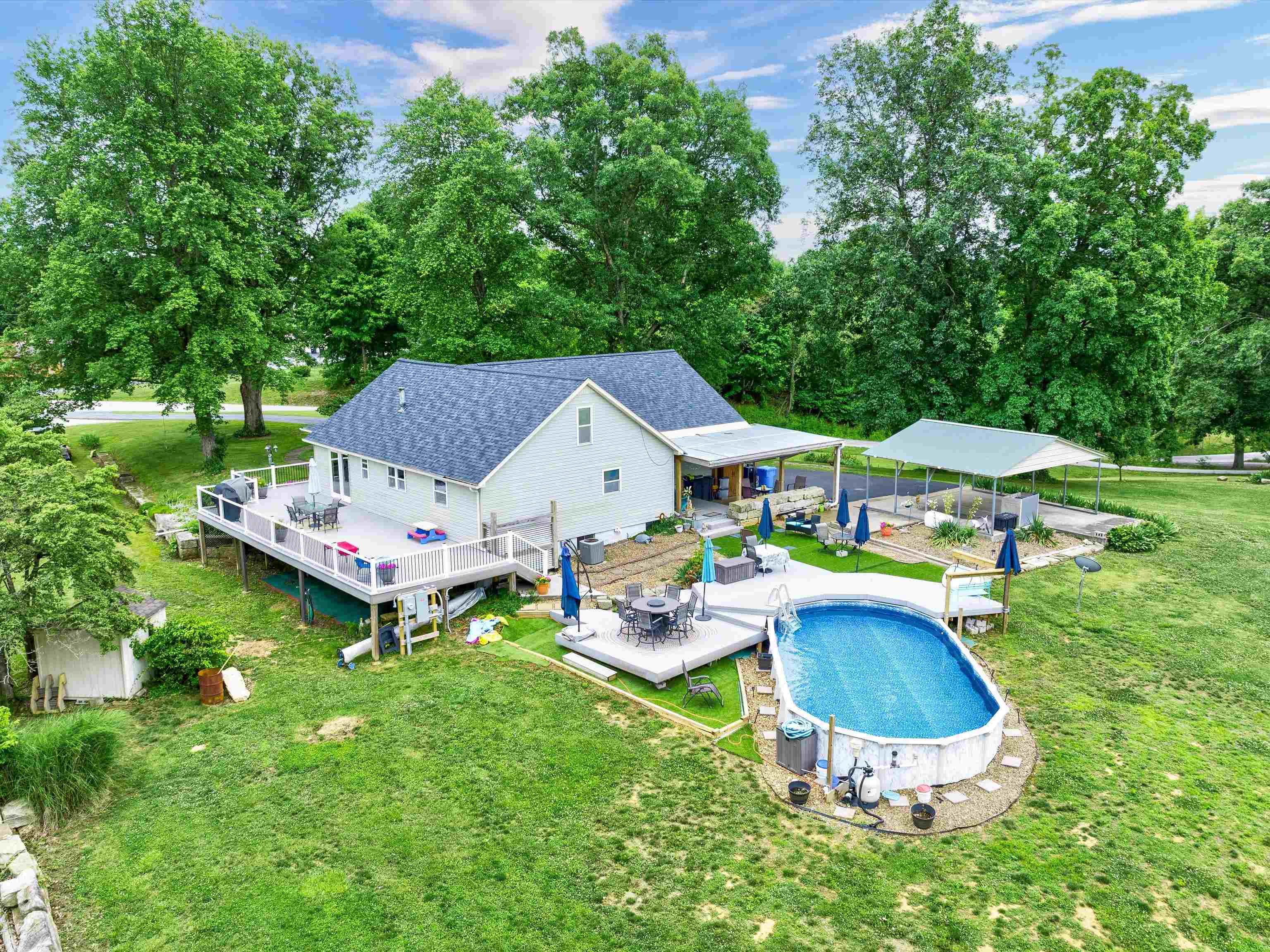 1815 State Route 1389, Hawesville, Kentucky 42348, 2 Bedrooms Bedrooms, ,2 BathroomsBathrooms,Single Family Residence,For Sale,State Route 1389,87325