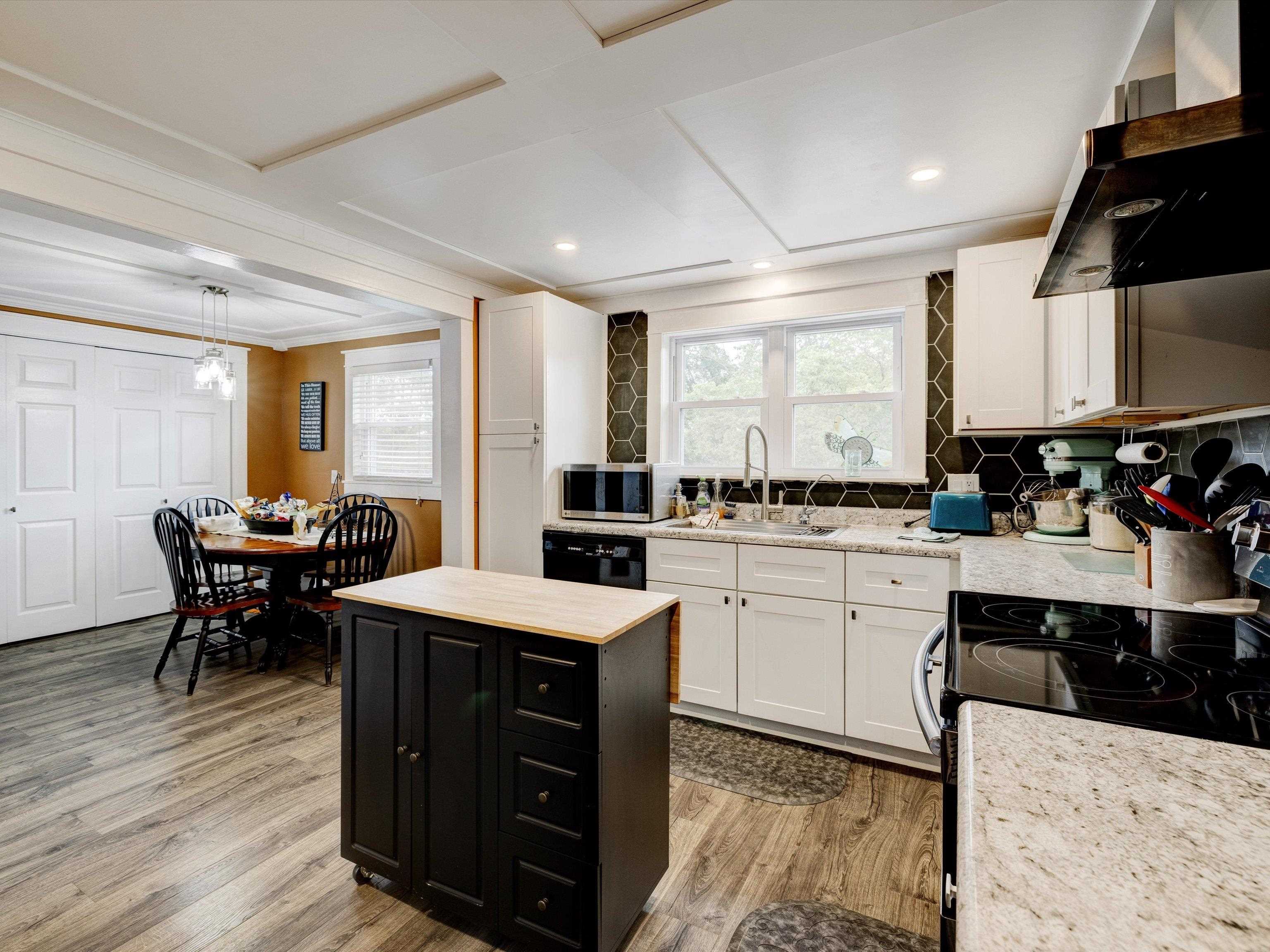 1815 State Route 1389, Hawesville, Kentucky 42348, 2 Bedrooms Bedrooms, ,2 BathroomsBathrooms,Single Family Residence,For Sale,State Route 1389,87325