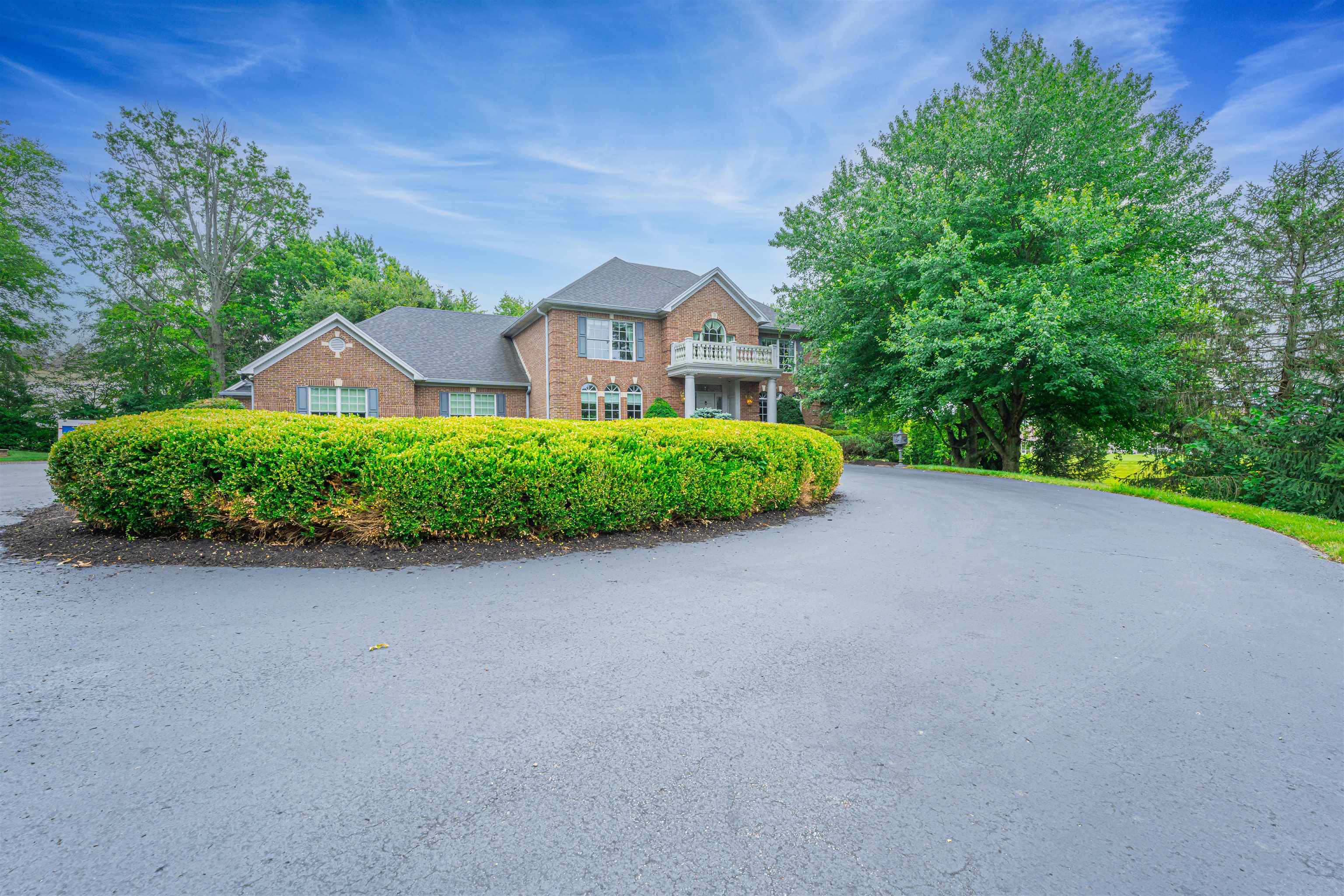3811 Sandwedge Court, Owensboro, Kentucky 42303, 5 Bedrooms Bedrooms, ,4 BathroomsBathrooms,Single Family Residence,For Sale,Sandwedge Court,87329