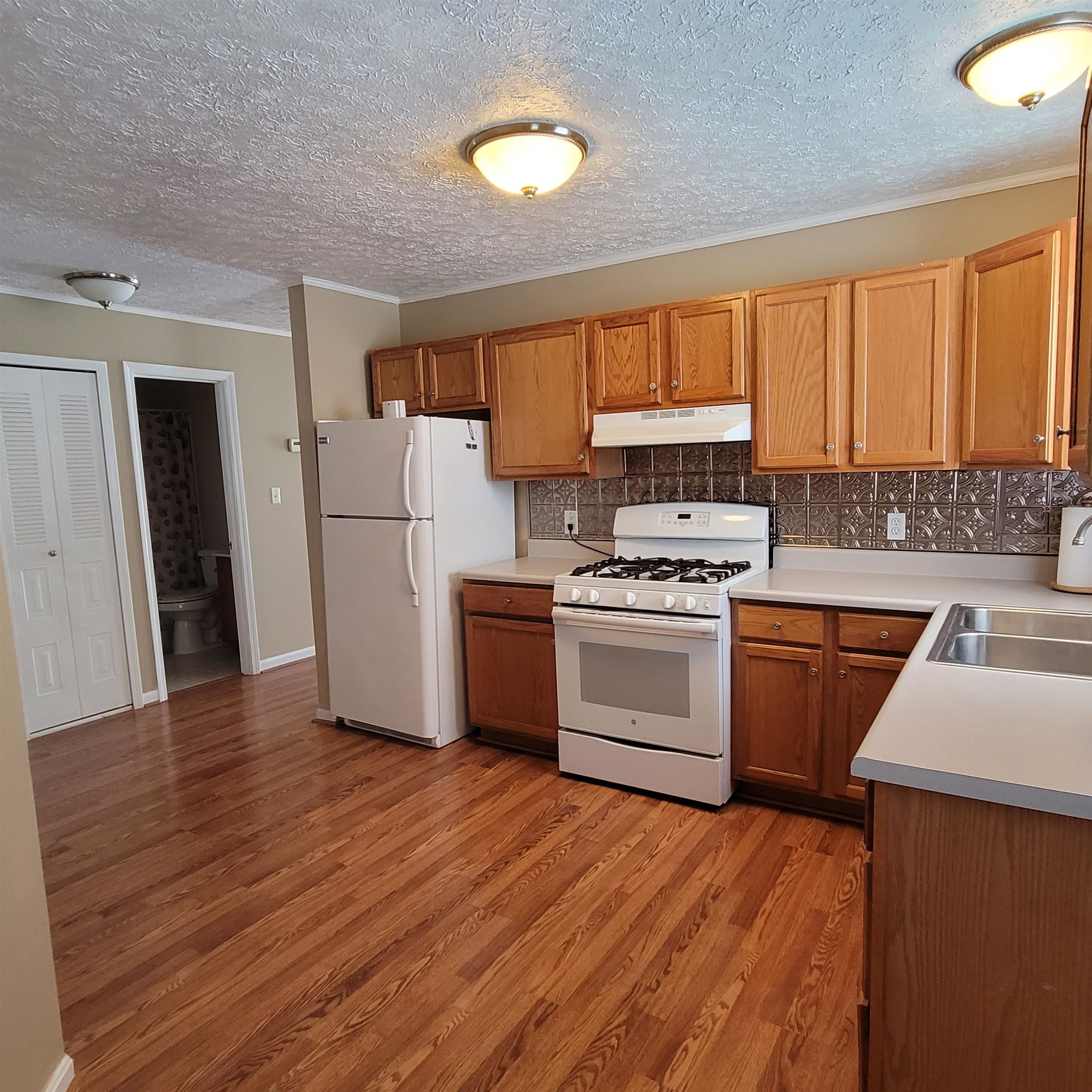522 Bolivar Street, Owensboro, Kentucky 42303, 3 Bedrooms Bedrooms, ,1 BathroomBathrooms,Single Family Residence,For Sale,Bolivar Street,87337