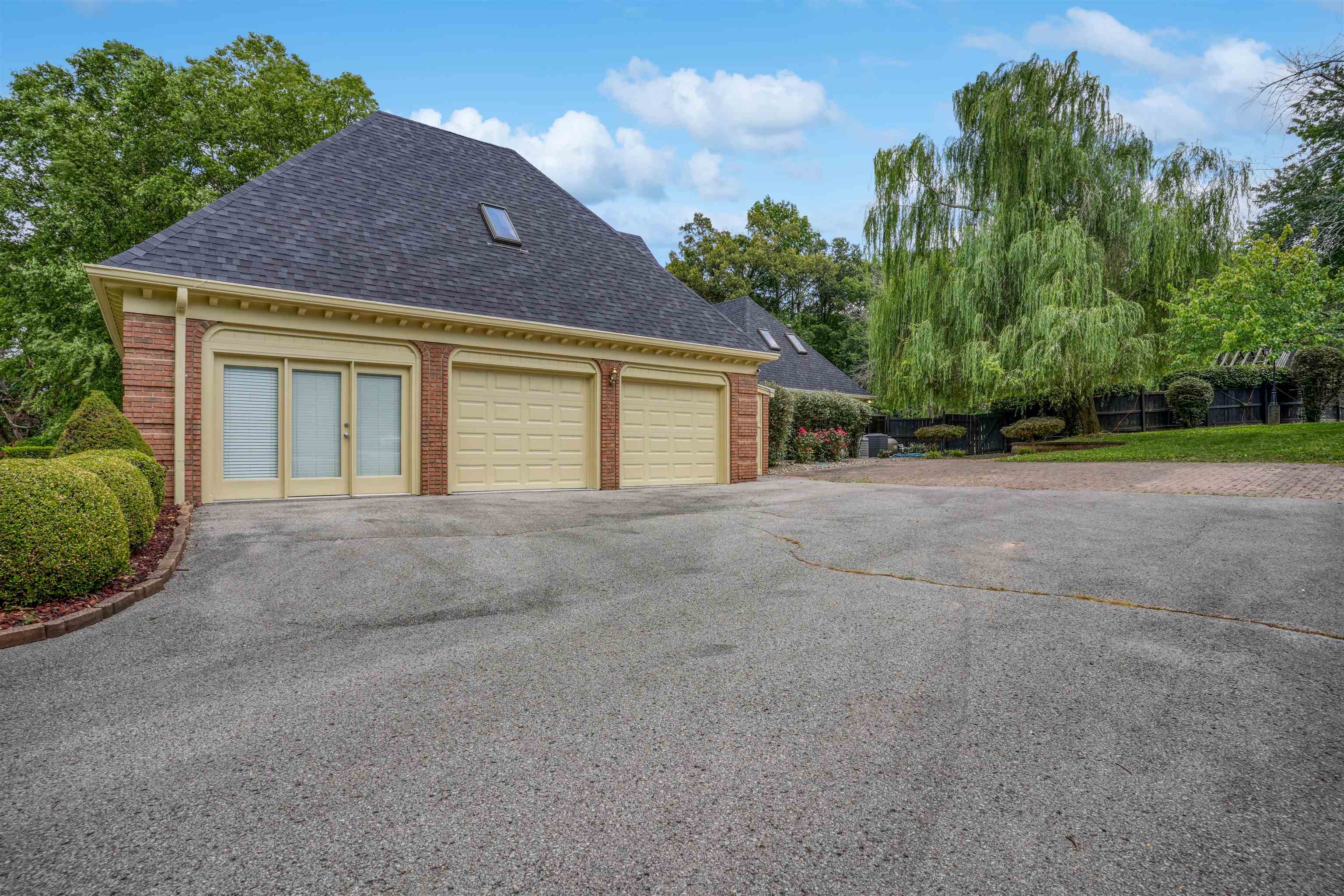 3644 Highway 351, Henderson, Kentucky 42420, 5 Bedrooms Bedrooms, ,3 BathroomsBathrooms,Single Family Residence,For Sale,Highway 351,87345