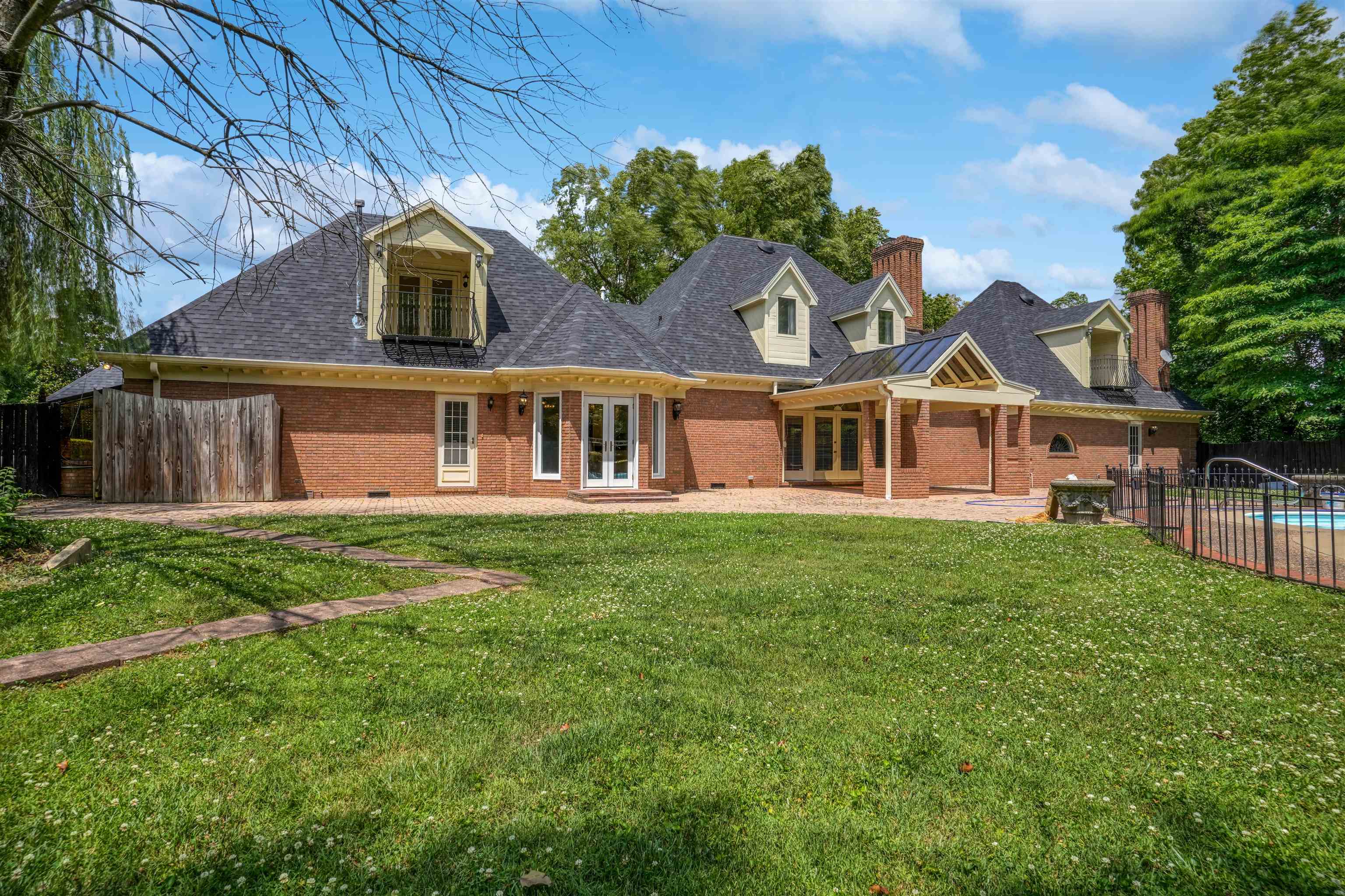 3644 Highway 351, Henderson, Kentucky 42420, 5 Bedrooms Bedrooms, ,3 BathroomsBathrooms,Single Family Residence,For Sale,Highway 351,87345