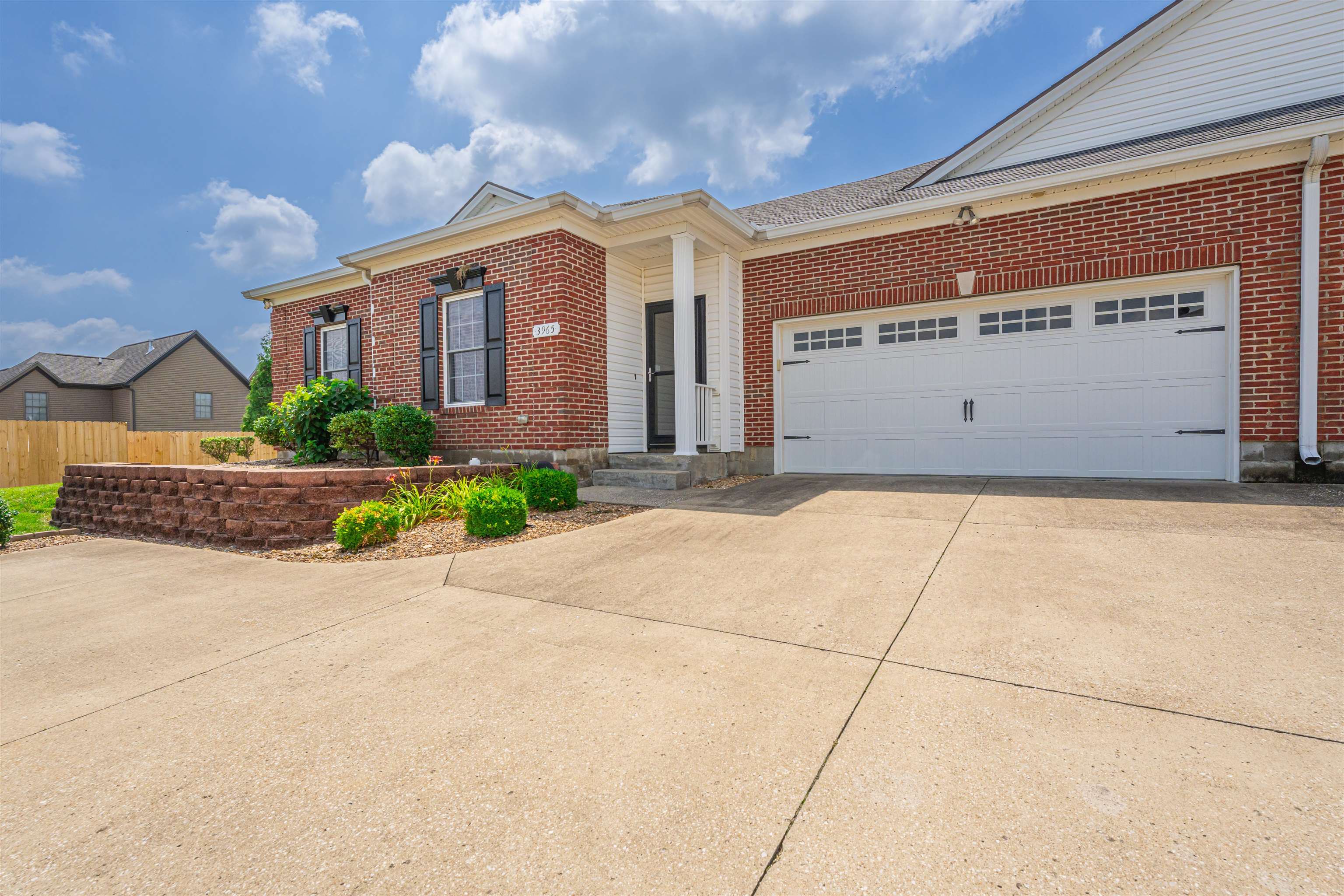 3965 Brookside Court, Owensboro, Kentucky 42303, 2 Bedrooms Bedrooms, ,2 BathroomsBathrooms,Single Family Residence,For Sale,Brookside Court,87366