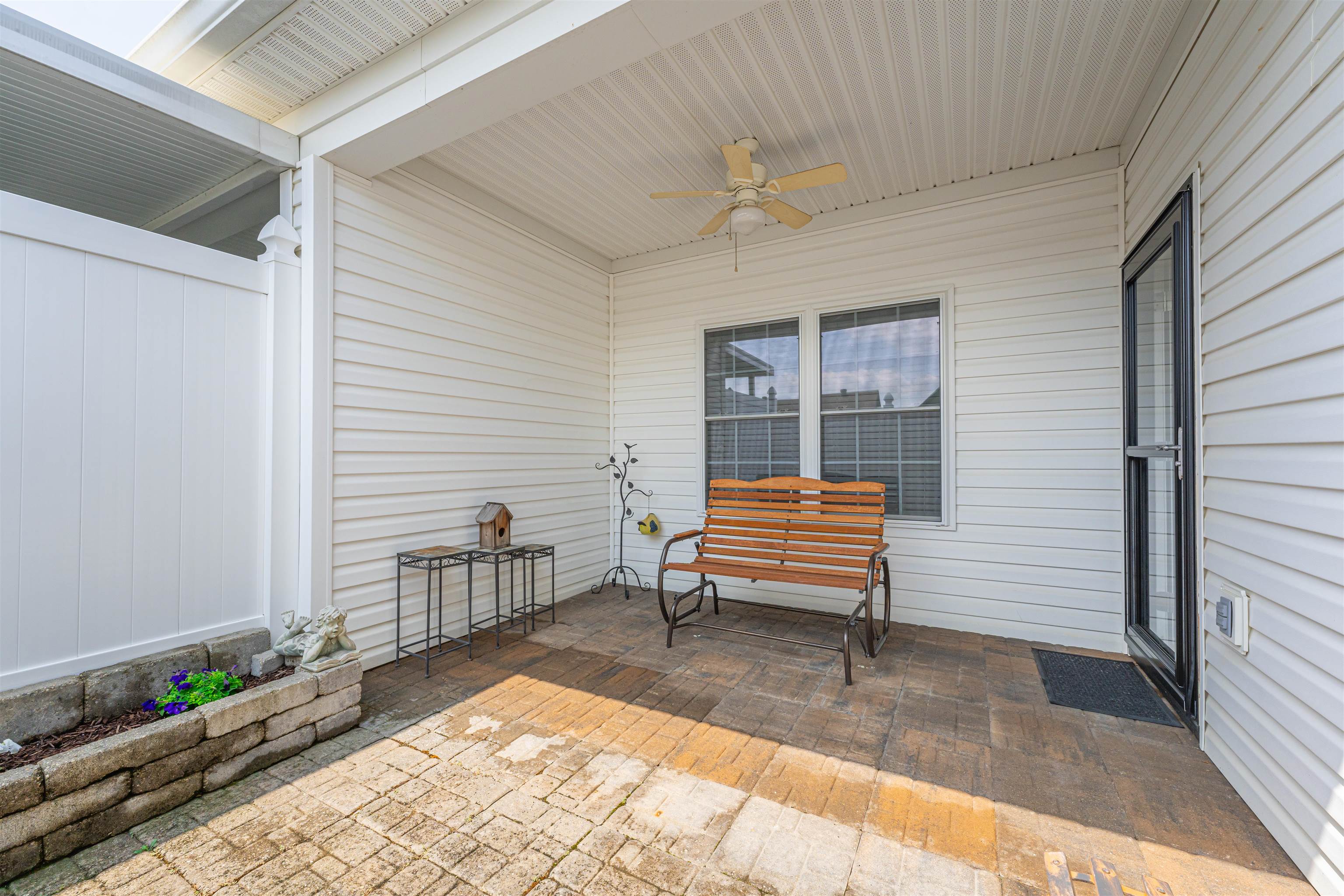 3965 Brookside Court, Owensboro, Kentucky 42303, 2 Bedrooms Bedrooms, ,2 BathroomsBathrooms,Single Family Residence,For Sale,Brookside Court,87366
