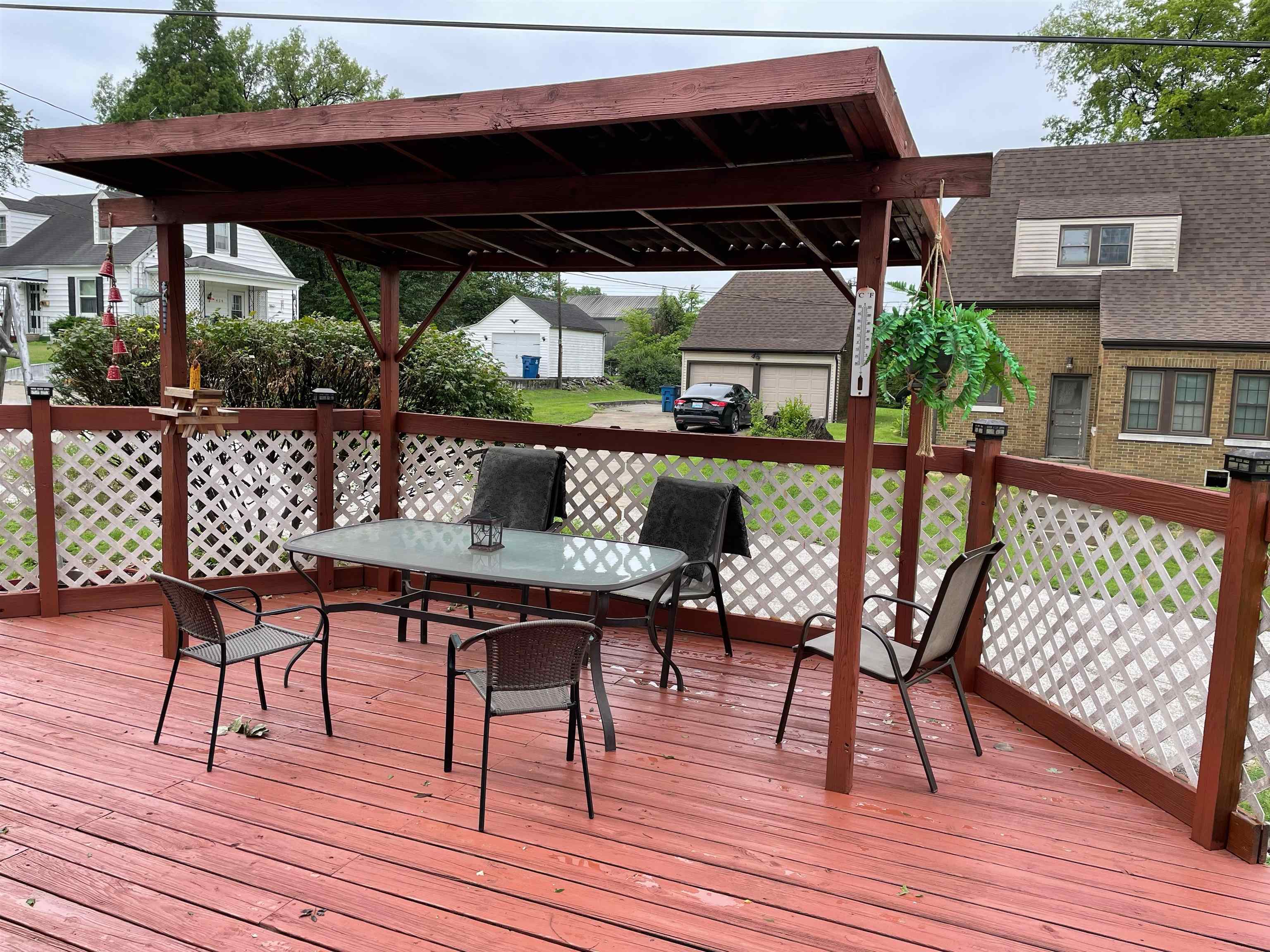2100 4th Street, Owensboro, Kentucky 42303, 3 Bedrooms Bedrooms, ,1 BathroomBathrooms,Single Family Residence,For Sale,4th Street,87371