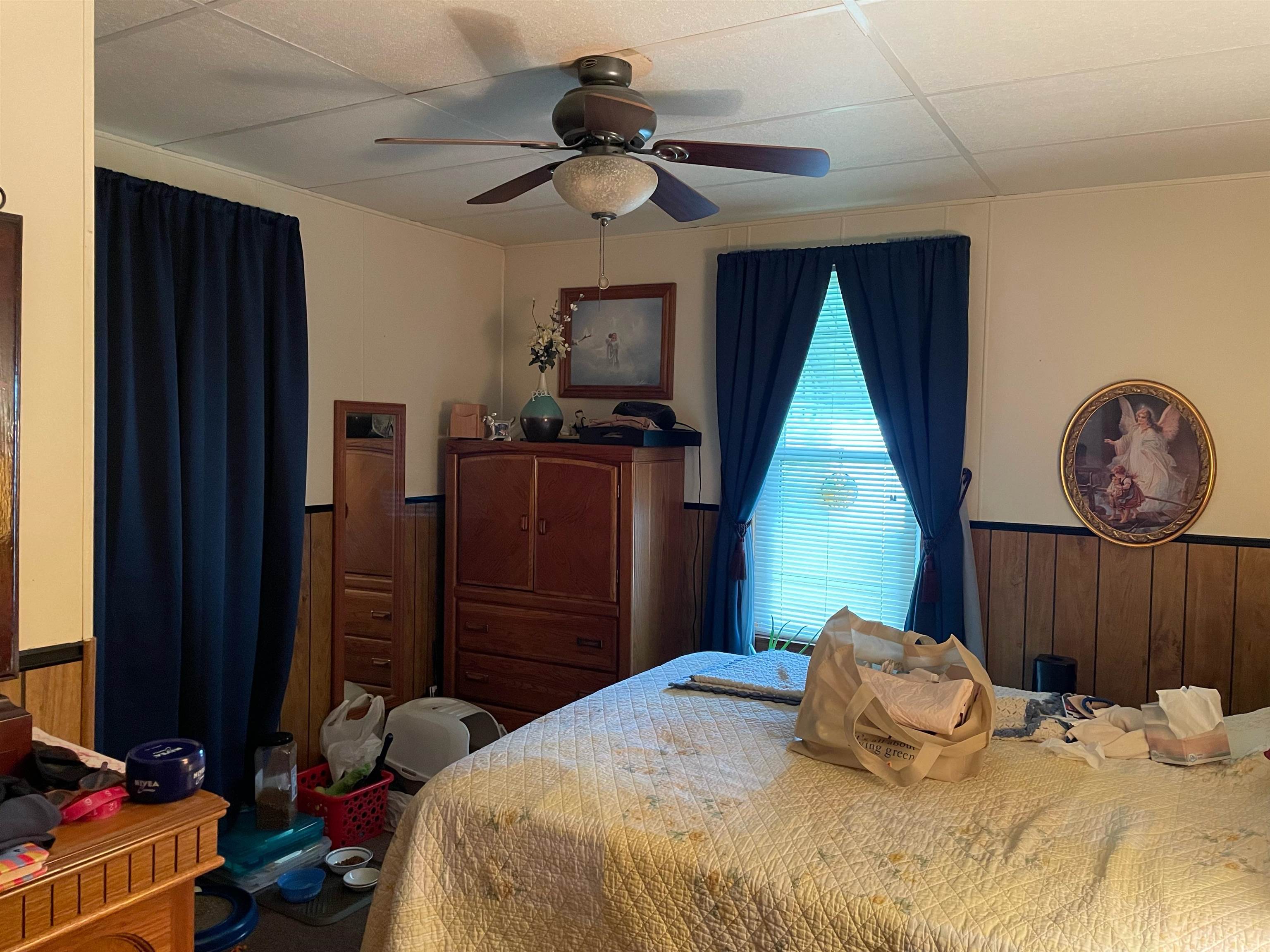 2100 4th Street, Owensboro, Kentucky 42303, 3 Bedrooms Bedrooms, ,1 BathroomBathrooms,Single Family Residence,For Sale,4th Street,87371