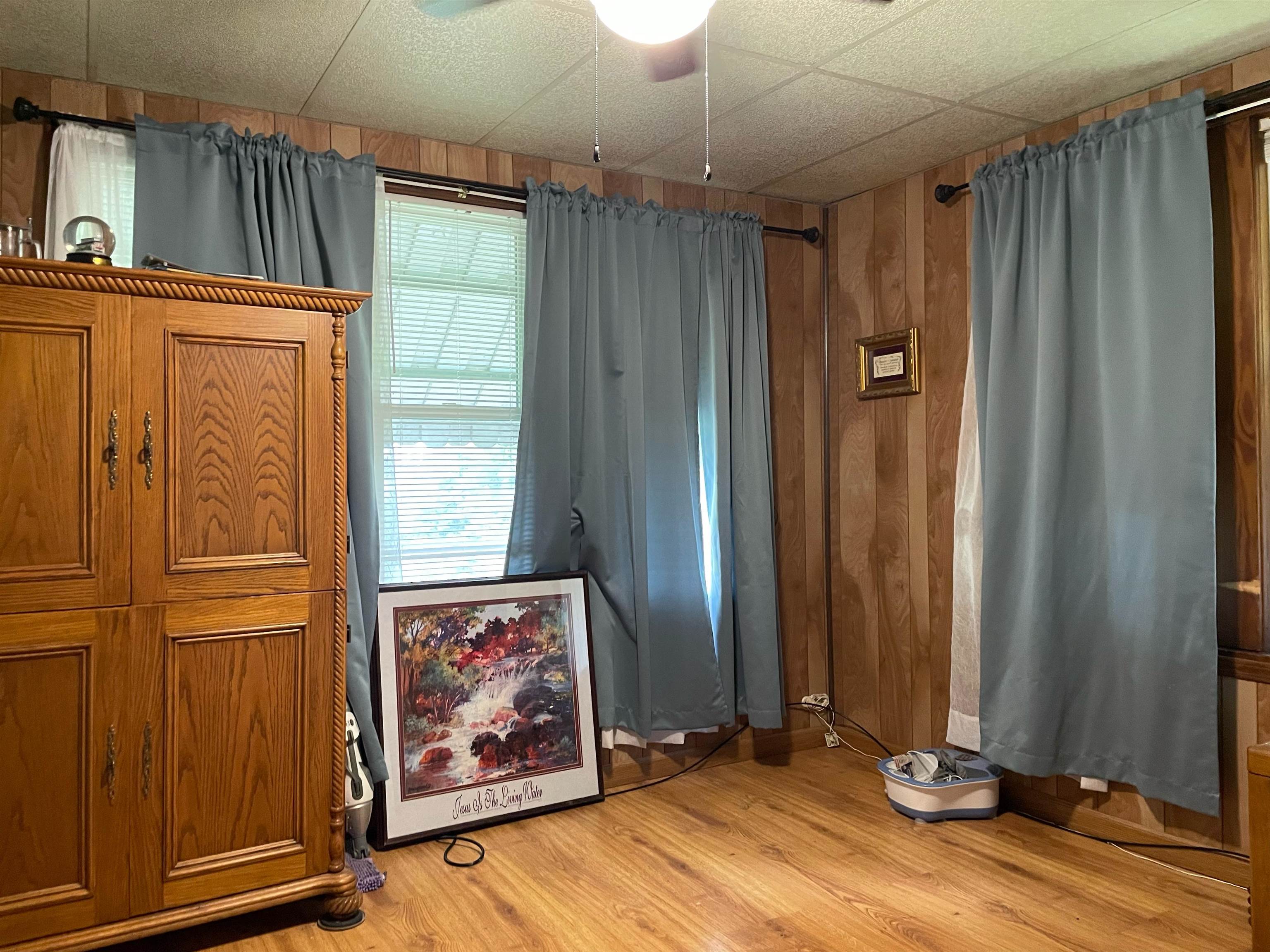 2100 4th Street, Owensboro, Kentucky 42303, 3 Bedrooms Bedrooms, ,1 BathroomBathrooms,Single Family Residence,For Sale,4th Street,87371