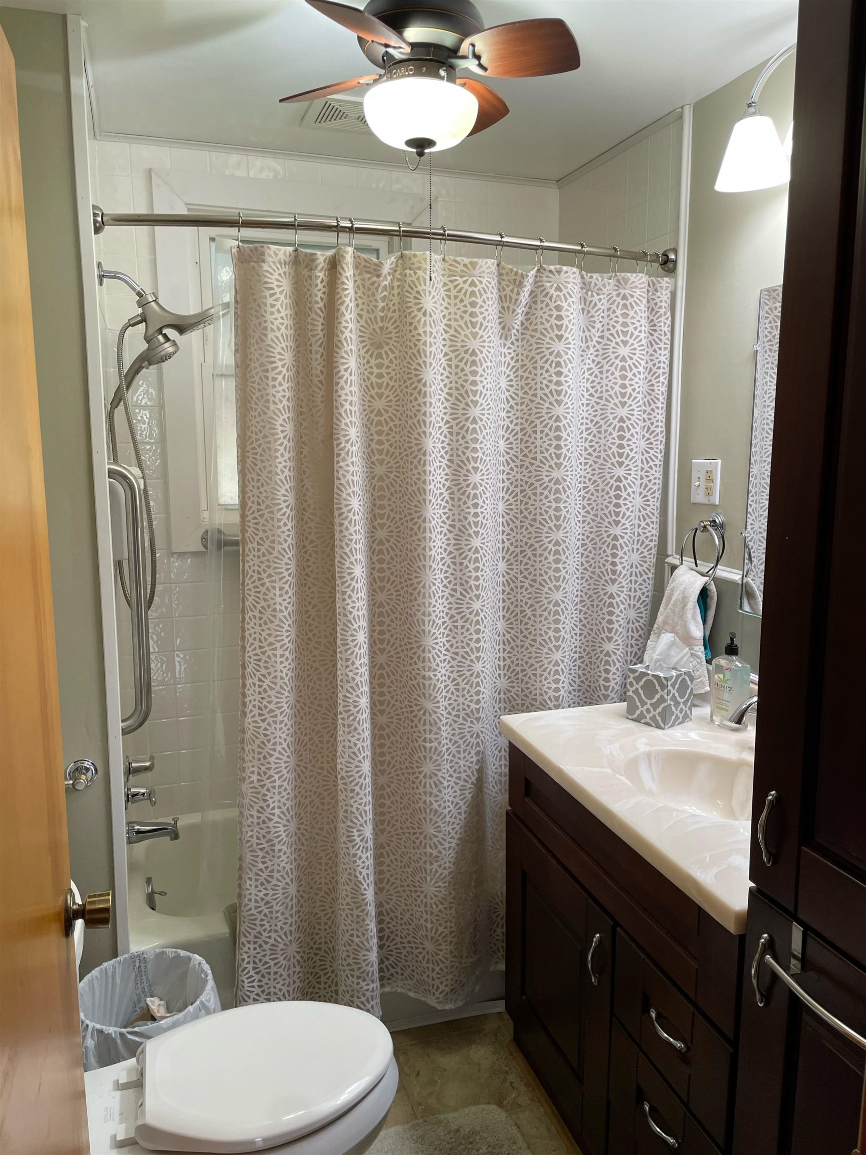 2100 4th Street, Owensboro, Kentucky 42303, 3 Bedrooms Bedrooms, ,1 BathroomBathrooms,Single Family Residence,For Sale,4th Street,87371
