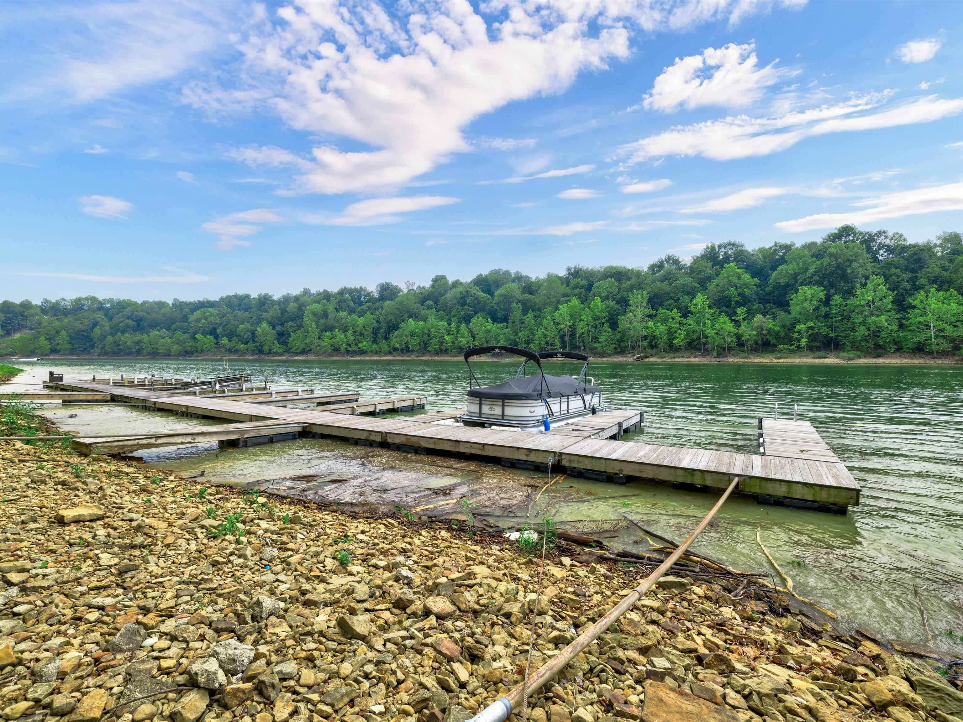 822 Spring Shores Ln, Falls of Rough, Kentucky 40119, 2 Bedrooms Bedrooms, ,1 BathroomBathrooms,Single Family Residence,For Sale,Spring Shores Ln,87372