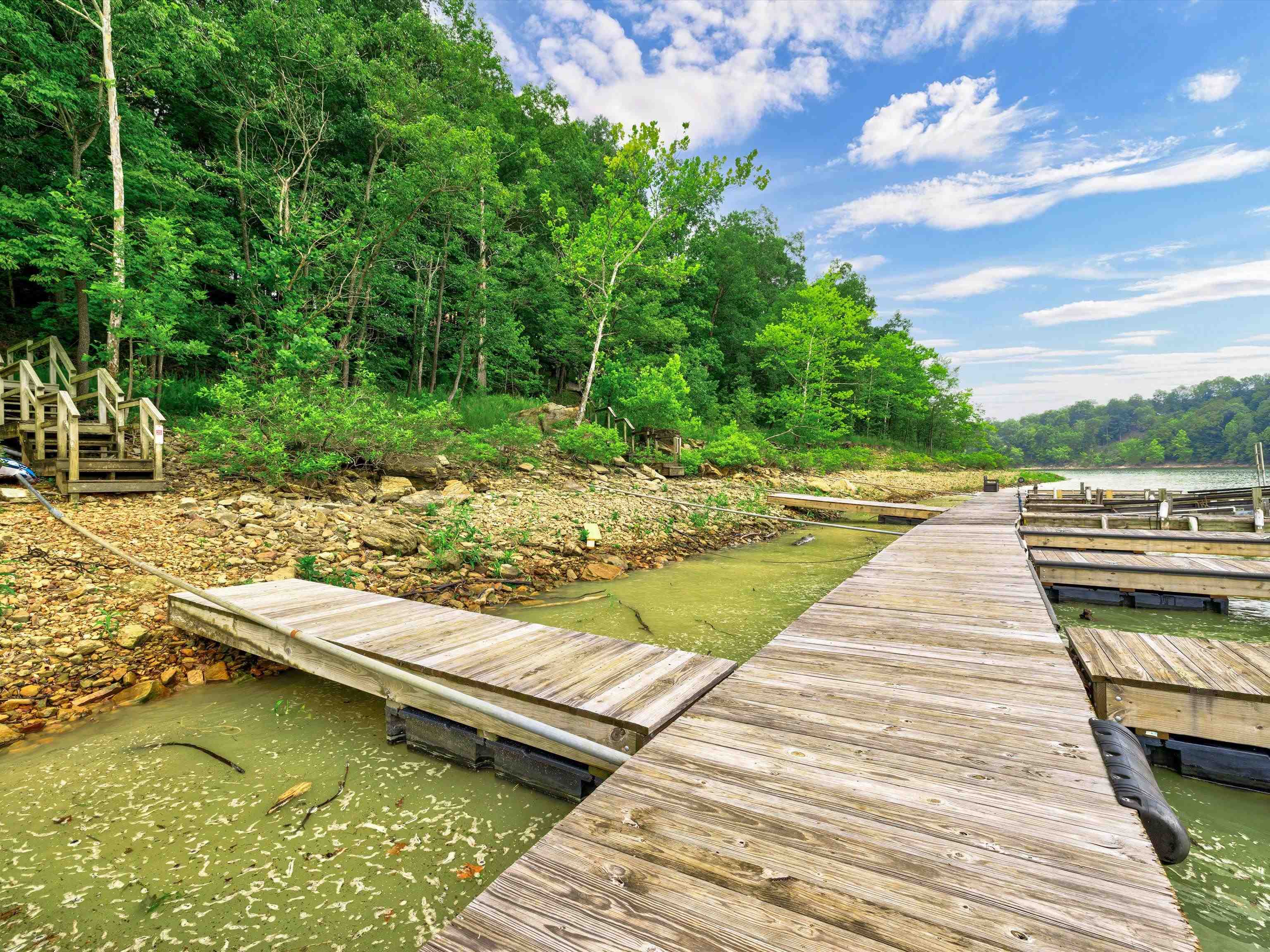 822 Spring Shores Ln, Falls of Rough, Kentucky 40119, 2 Bedrooms Bedrooms, ,1 BathroomBathrooms,Single Family Residence,For Sale,Spring Shores Ln,87372