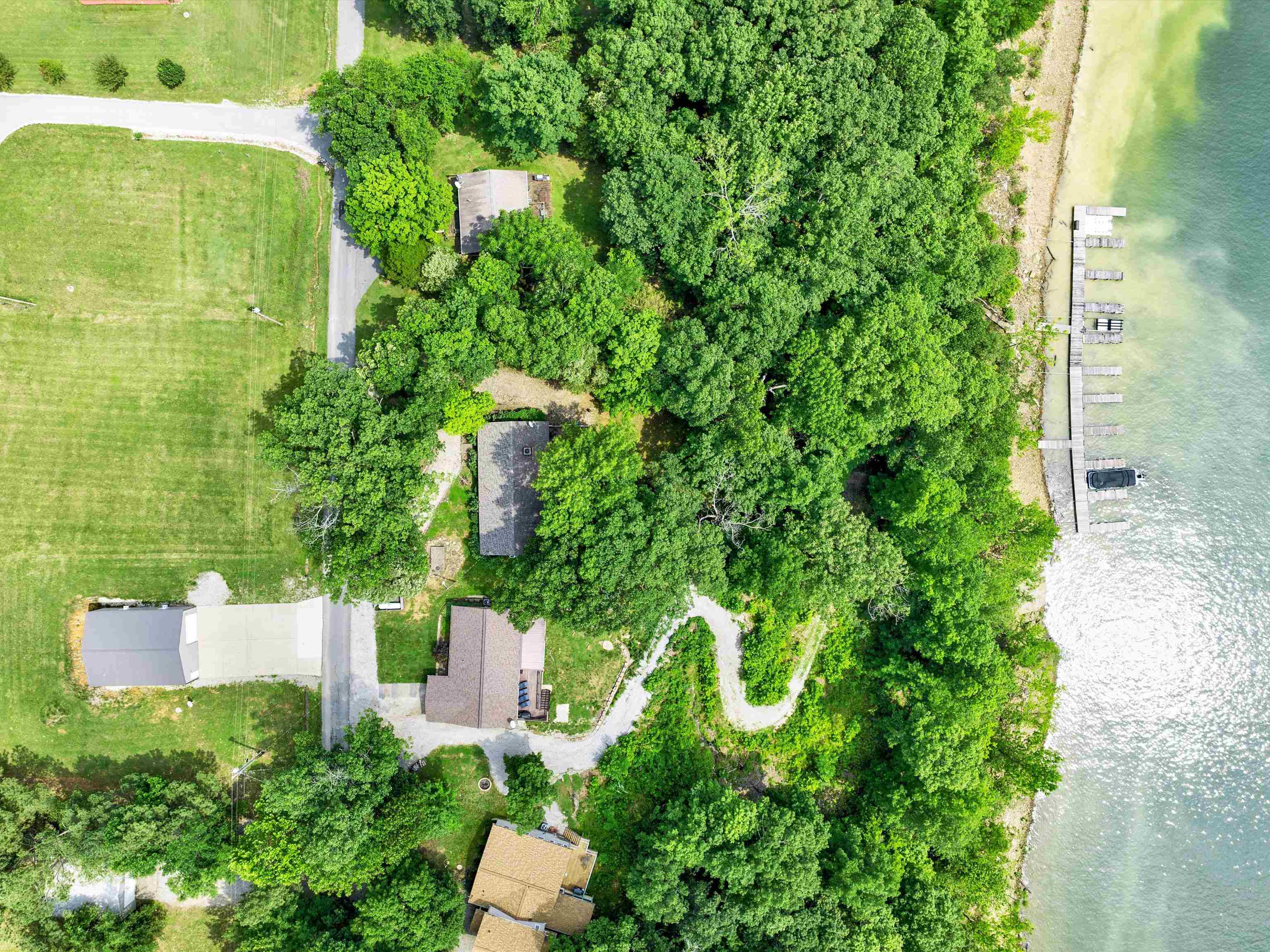 822 Spring Shores Ln, Falls of Rough, Kentucky 40119, 2 Bedrooms Bedrooms, ,1 BathroomBathrooms,Single Family Residence,For Sale,Spring Shores Ln,87372