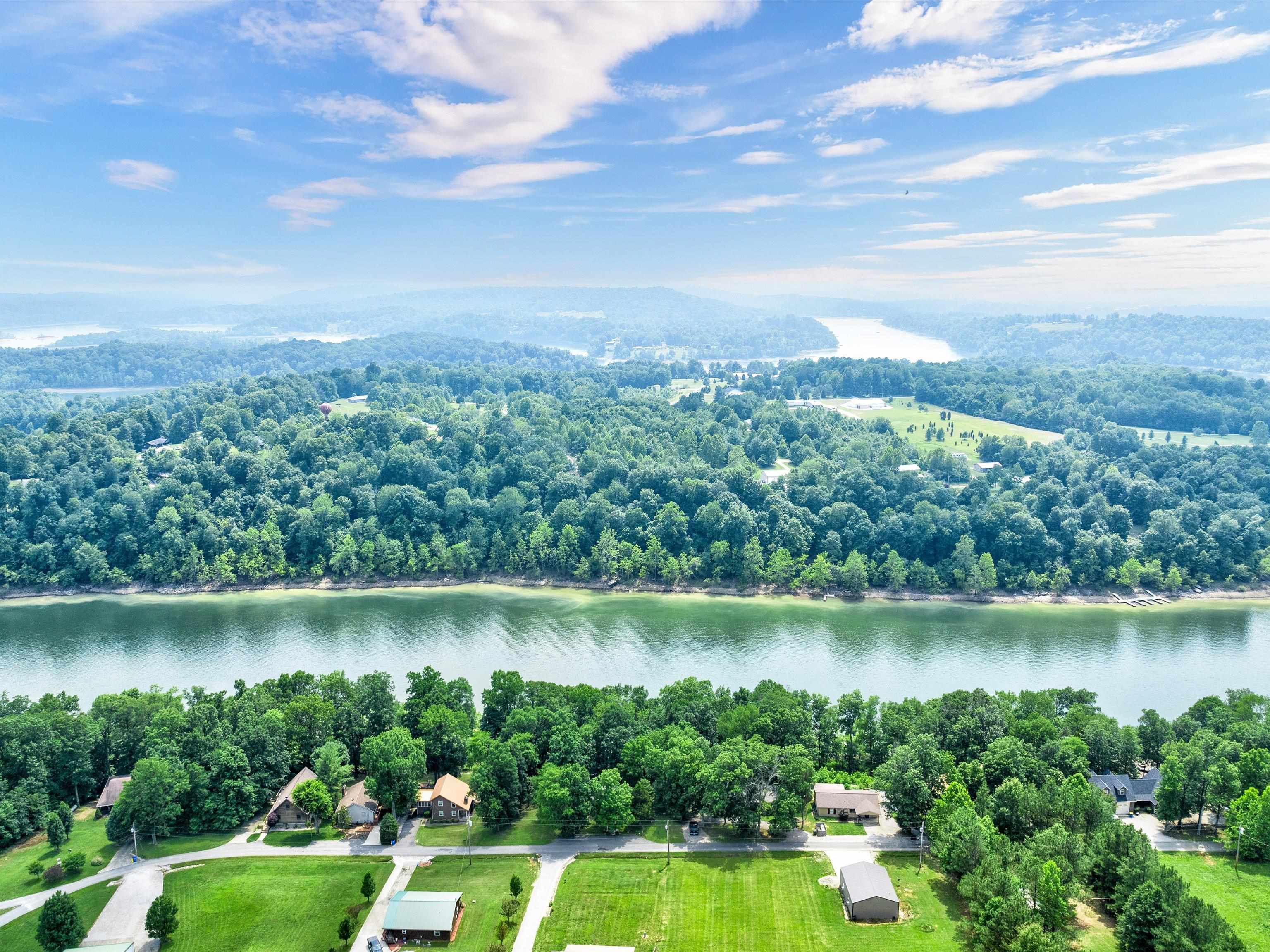 822 Spring Shores Ln, Falls of Rough, Kentucky 40119, 2 Bedrooms Bedrooms, ,1 BathroomBathrooms,Single Family Residence,For Sale,Spring Shores Ln,87372