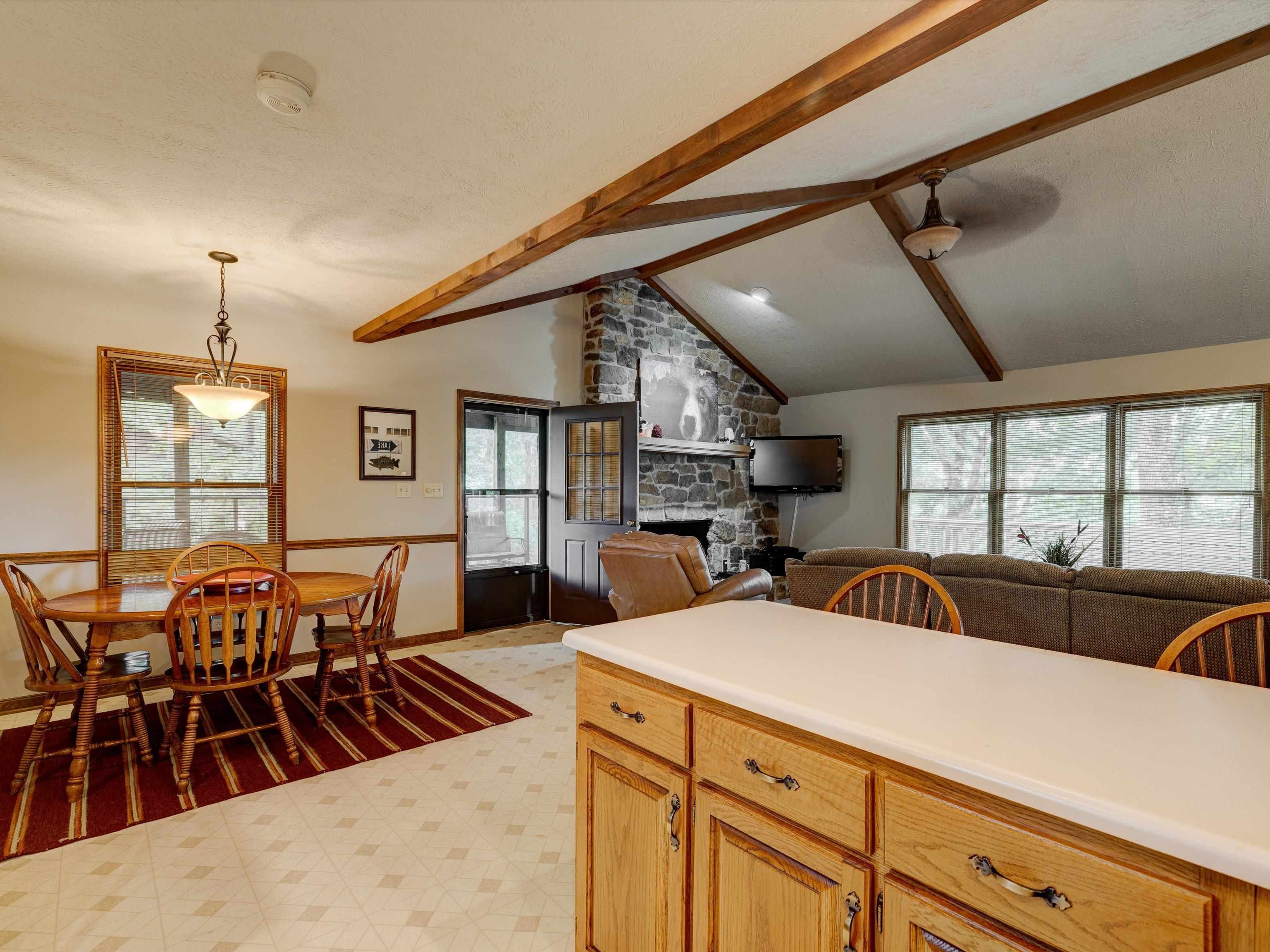 822 Spring Shores Ln, Falls of Rough, Kentucky 40119, 2 Bedrooms Bedrooms, ,1 BathroomBathrooms,Single Family Residence,For Sale,Spring Shores Ln,87372