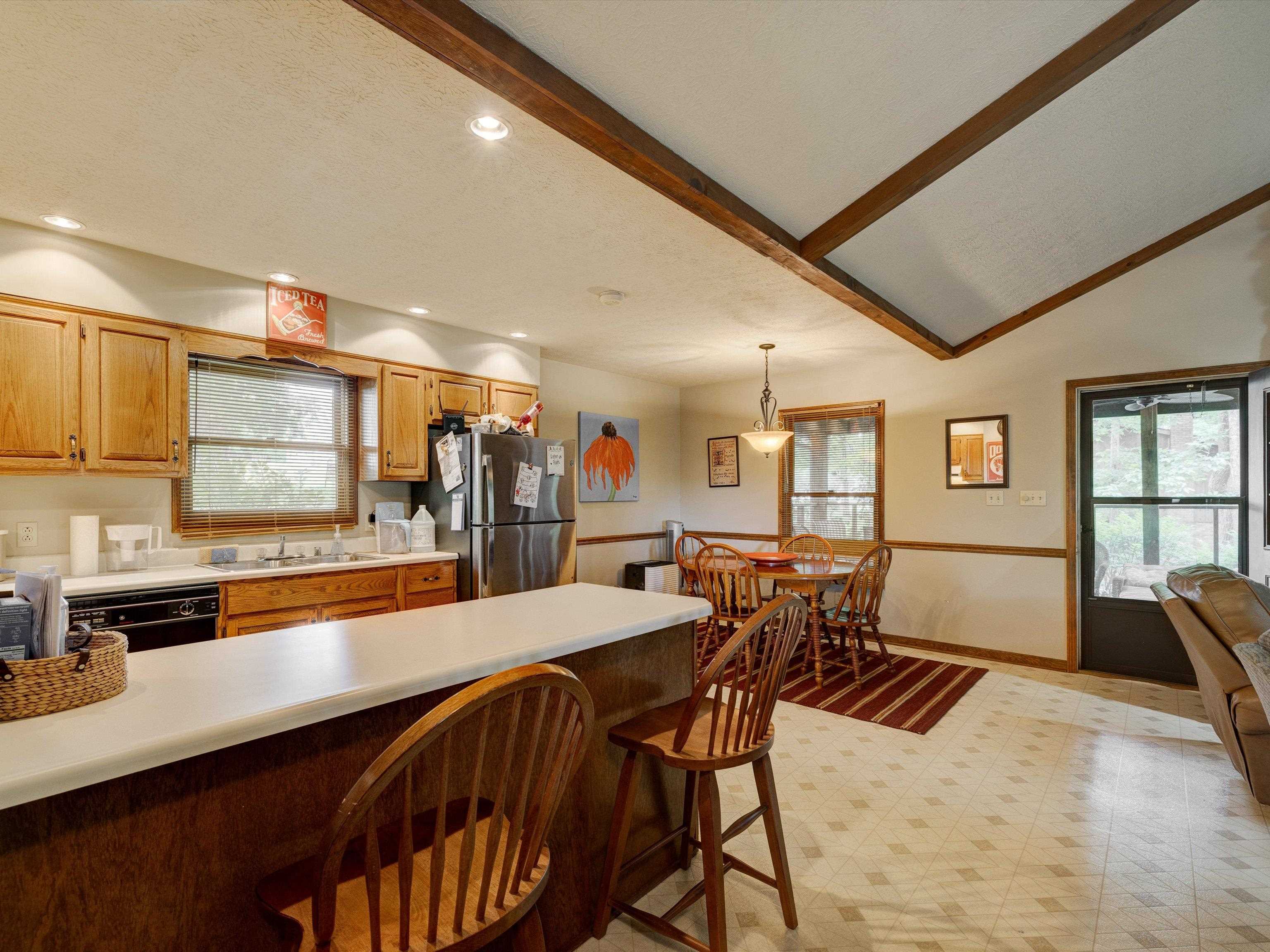 822 Spring Shores Ln, Falls of Rough, Kentucky 40119, 2 Bedrooms Bedrooms, ,1 BathroomBathrooms,Single Family Residence,For Sale,Spring Shores Ln,87372