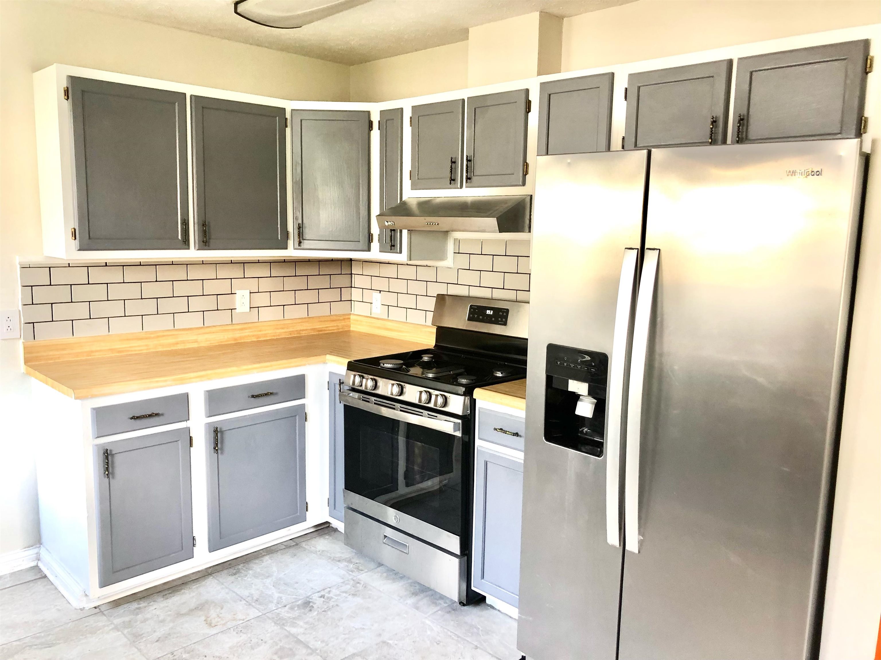 1623 West 5th Street, Owensboro, Kentucky 42301, 3 Bedrooms Bedrooms, ,1 BathroomBathrooms,Single Family Residence,For Sale,West 5th Street,87379