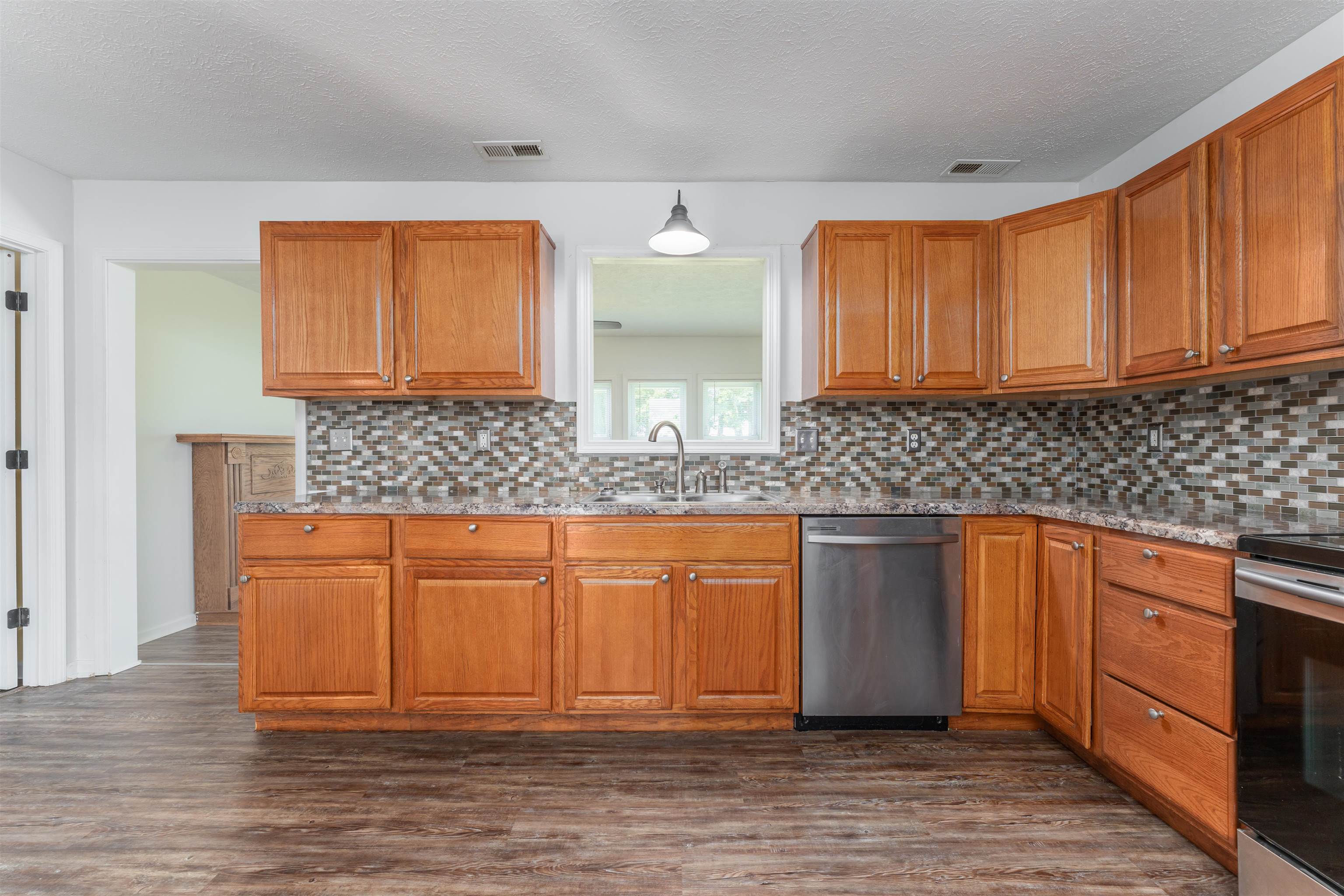 79 Kavanaugh Lane, Hartford, Kentucky 42347, 5 Bedrooms Bedrooms, ,2 BathroomsBathrooms,Single Family Residence,For Sale,Kavanaugh Lane,87416
