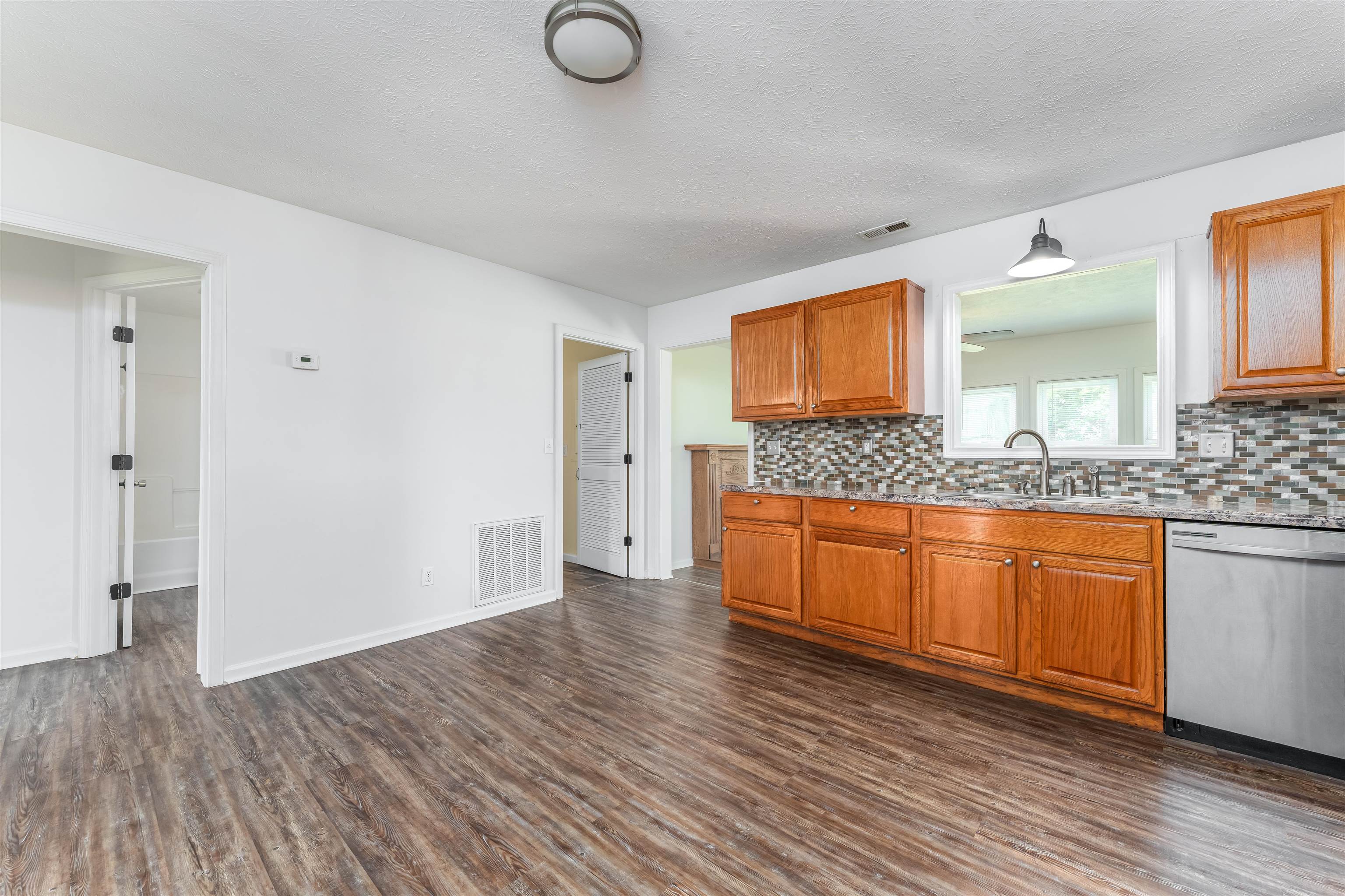 79 Kavanaugh Lane, Hartford, Kentucky 42347, 5 Bedrooms Bedrooms, ,2 BathroomsBathrooms,Single Family Residence,For Sale,Kavanaugh Lane,87416