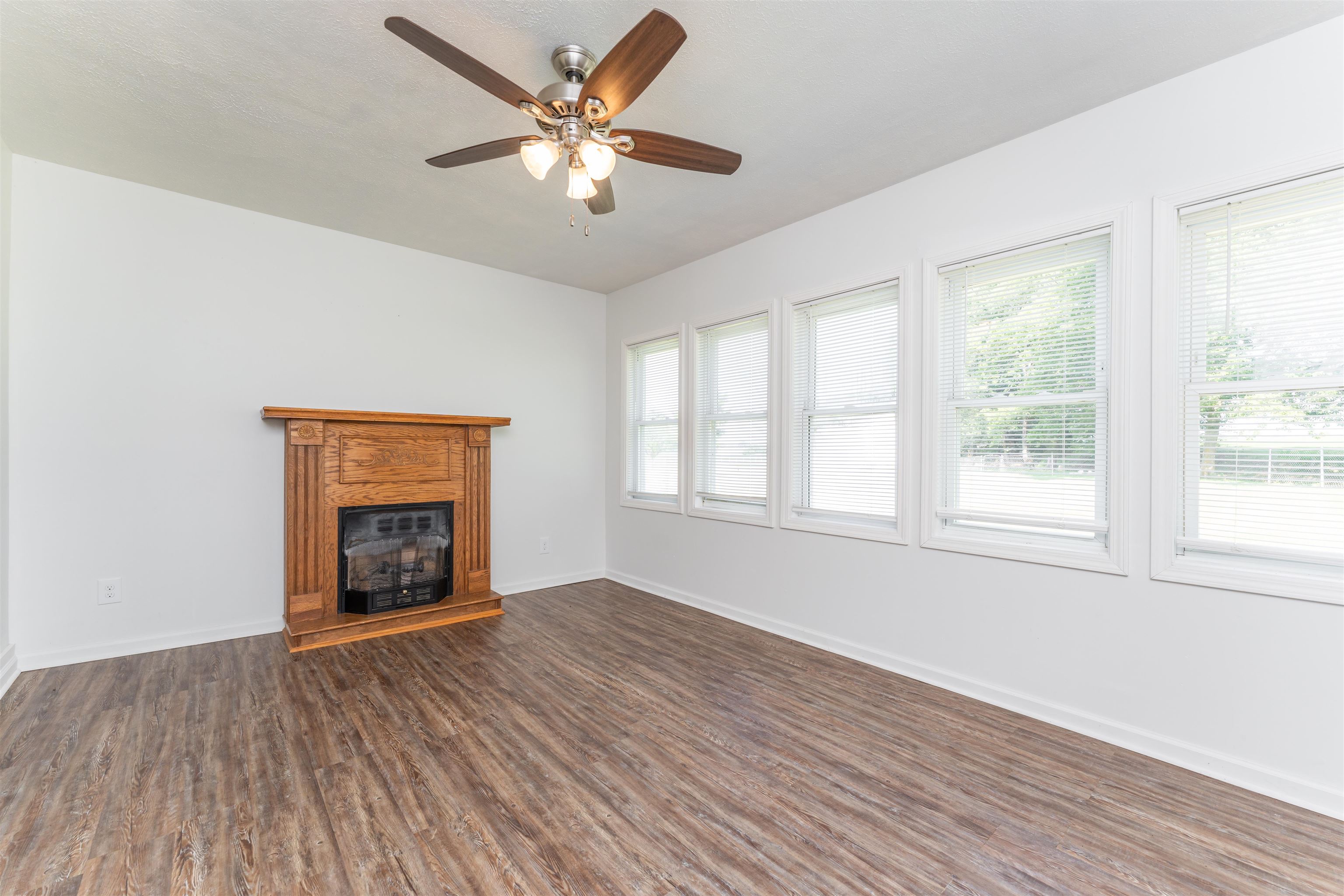79 Kavanaugh Lane, Hartford, Kentucky 42347, 5 Bedrooms Bedrooms, ,2 BathroomsBathrooms,Single Family Residence,For Sale,Kavanaugh Lane,87416