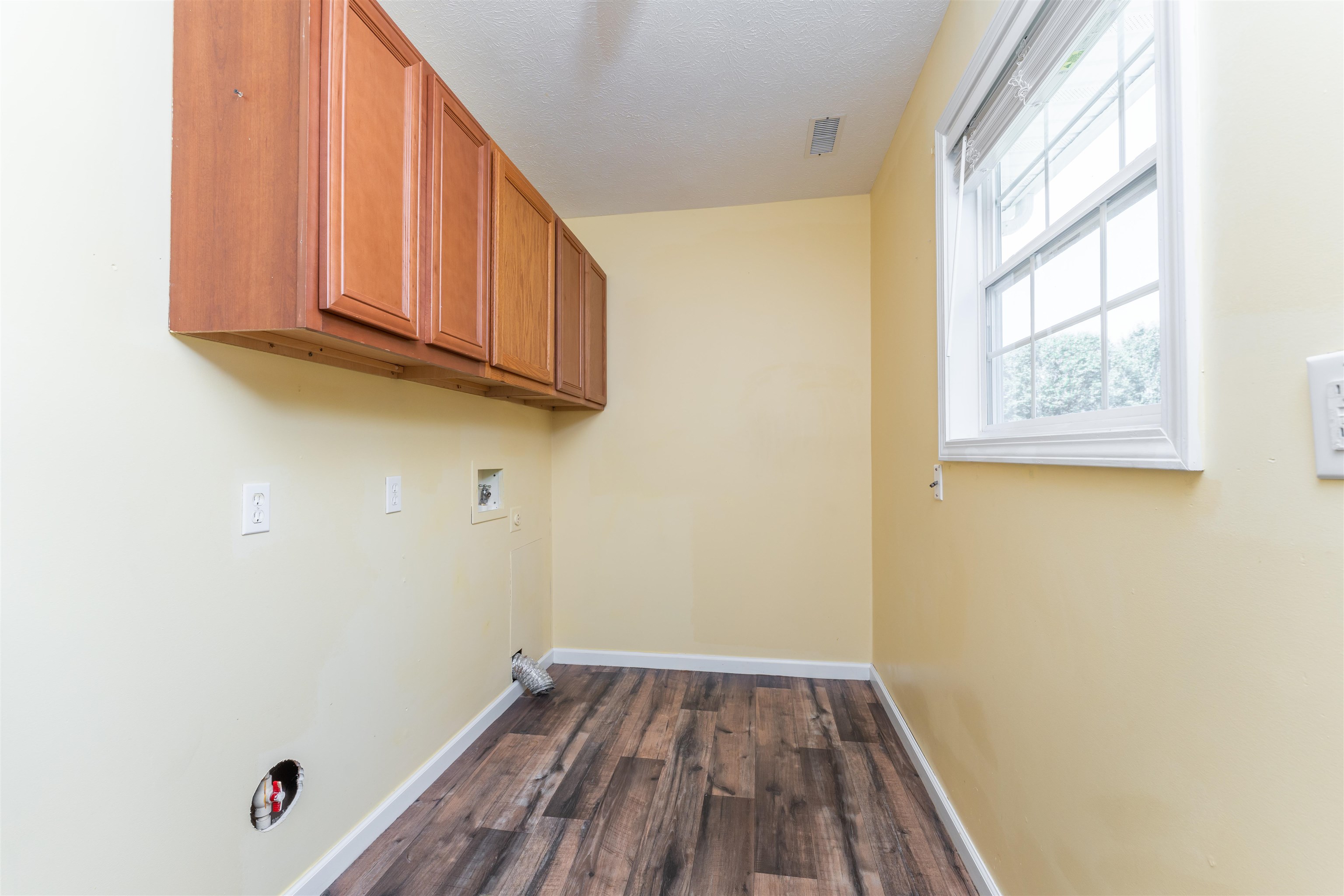 79 Kavanaugh Lane, Hartford, Kentucky 42347, 5 Bedrooms Bedrooms, ,2 BathroomsBathrooms,Single Family Residence,For Sale,Kavanaugh Lane,87416