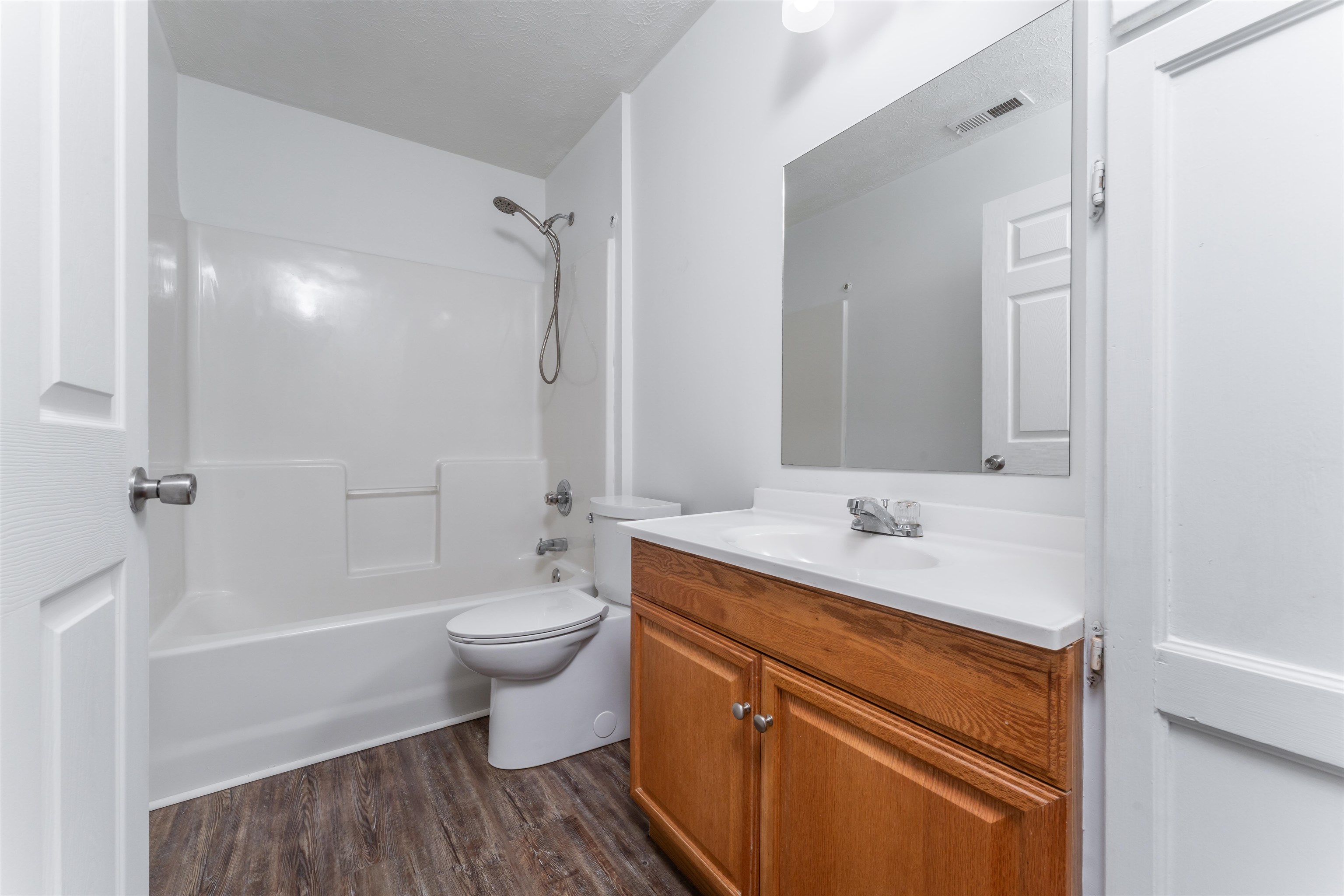 79 Kavanaugh Lane, Hartford, Kentucky 42347, 5 Bedrooms Bedrooms, ,2 BathroomsBathrooms,Single Family Residence,For Sale,Kavanaugh Lane,87416