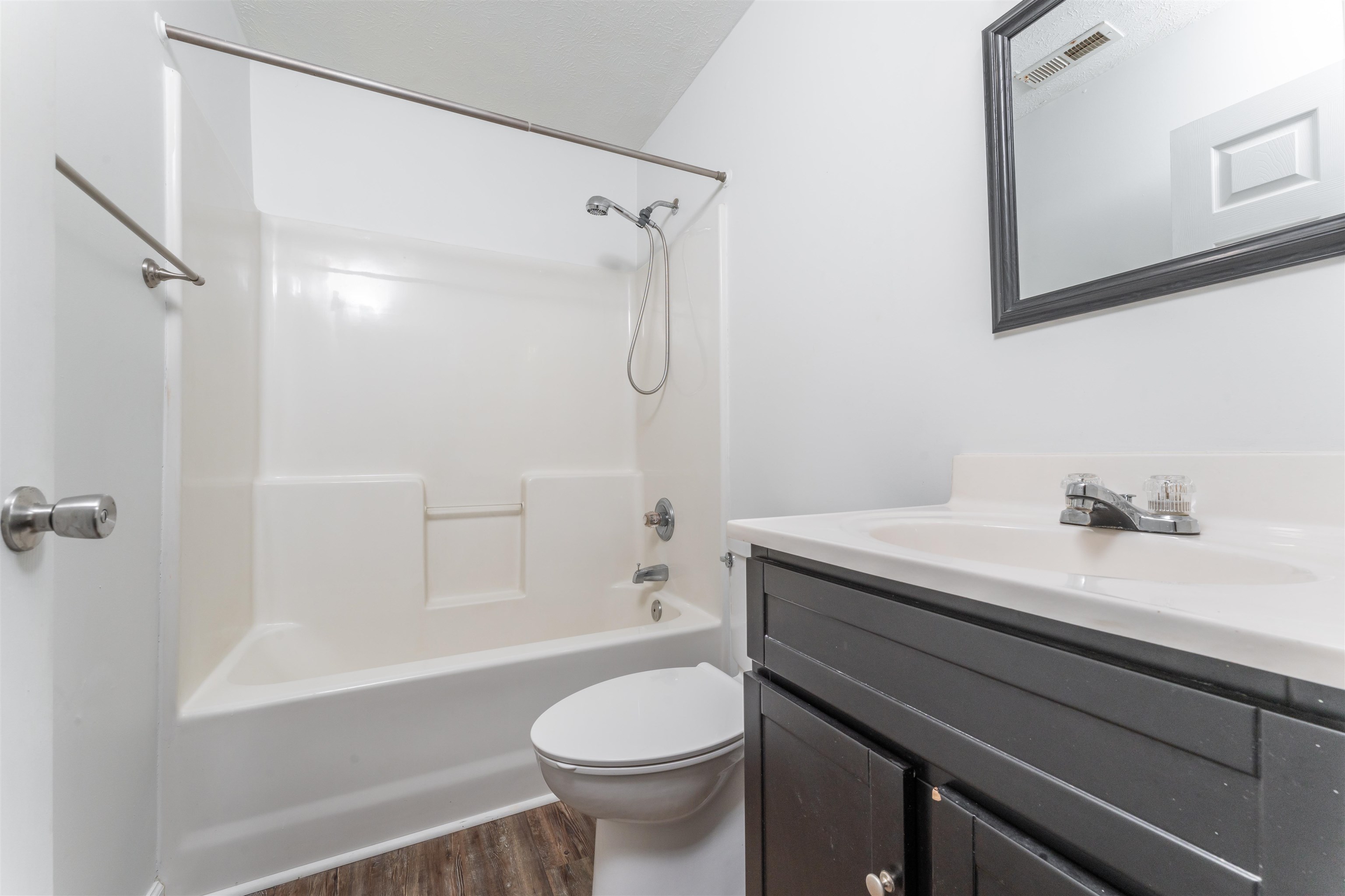 79 Kavanaugh Lane, Hartford, Kentucky 42347, 5 Bedrooms Bedrooms, ,2 BathroomsBathrooms,Single Family Residence,For Sale,Kavanaugh Lane,87416