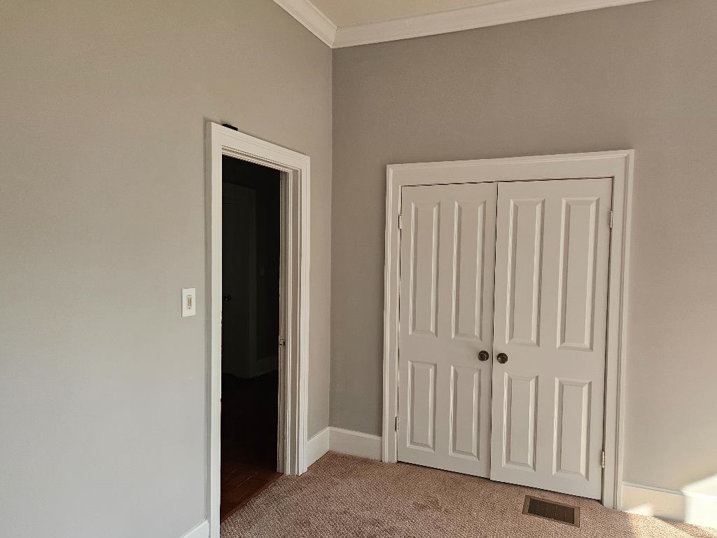 207 Oakway St, Henderson, Kentucky 42420, 4 Bedrooms Bedrooms, ,3 BathroomsBathrooms,Single Family Residence,For Sale,Oakway St,87455