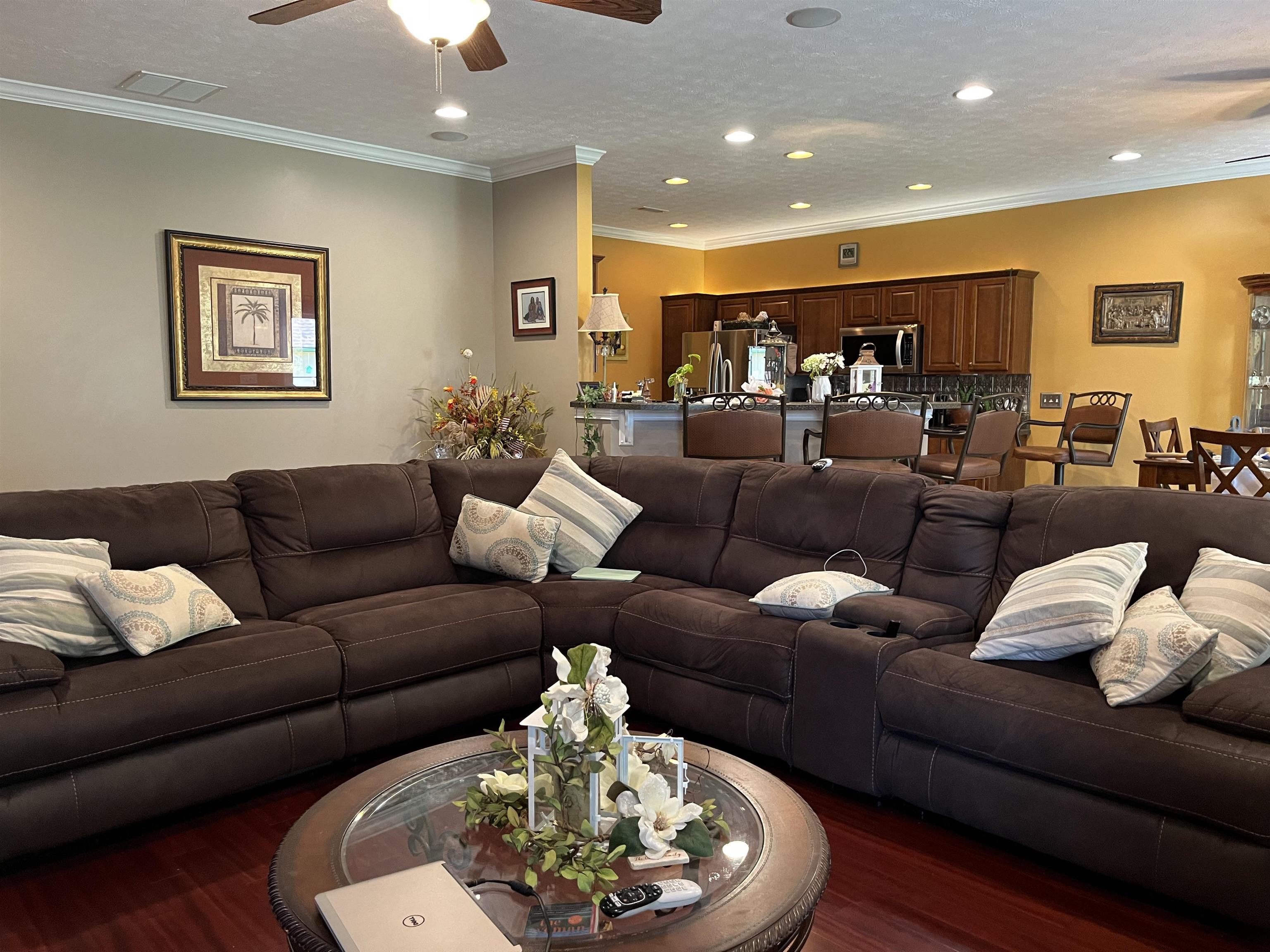 2701 High Pass Pointe, Owensboro, Kentucky 42303, 4 Bedrooms Bedrooms, ,2 BathroomsBathrooms,Single Family Residence,For Sale,High Pass Pointe,87467