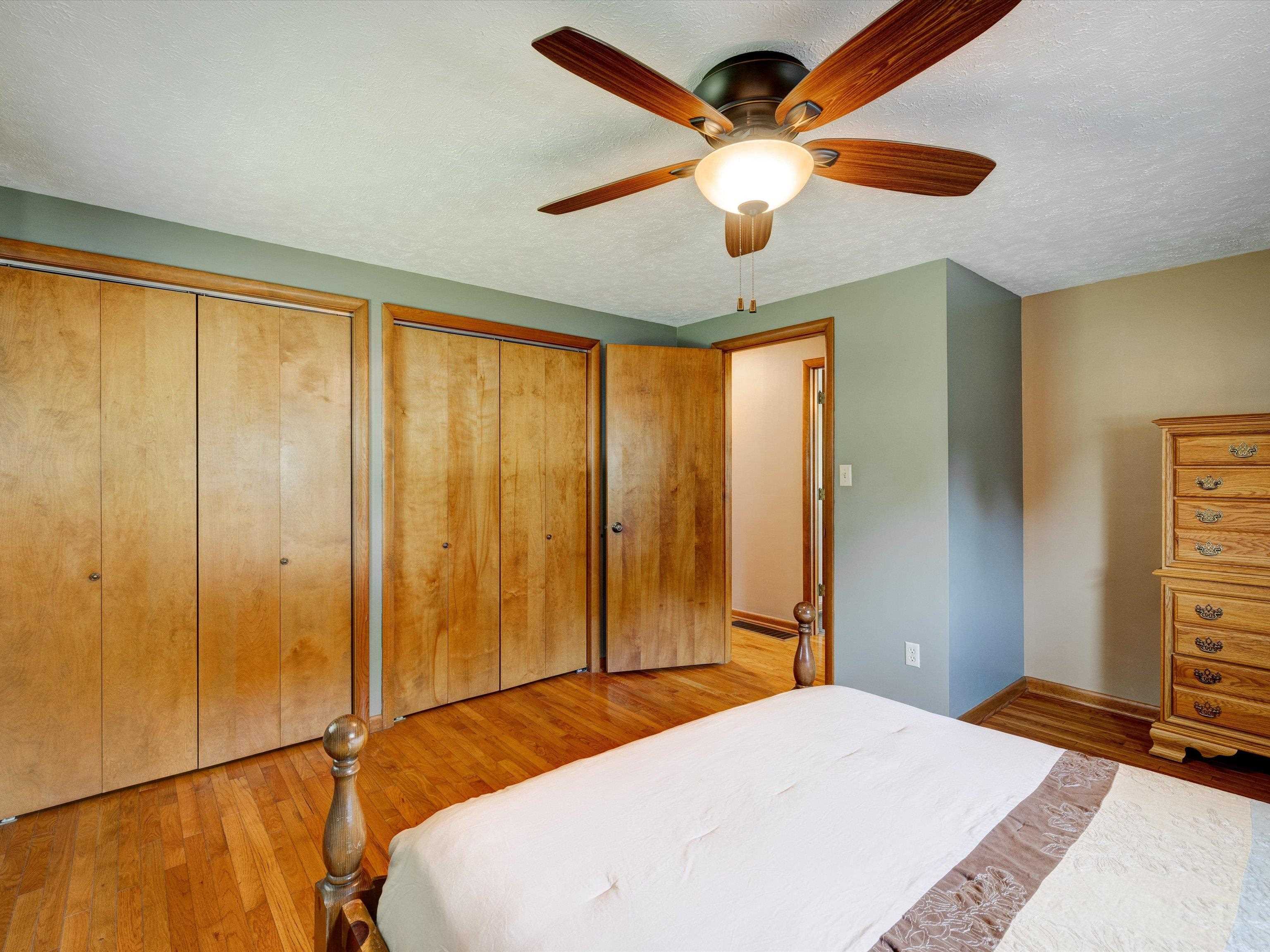 5601 Jones Road, Owensboro, Kentucky 42303, 2 Bedrooms Bedrooms, ,2 BathroomsBathrooms,Single Family Residence,For Sale,Jones Road,87479