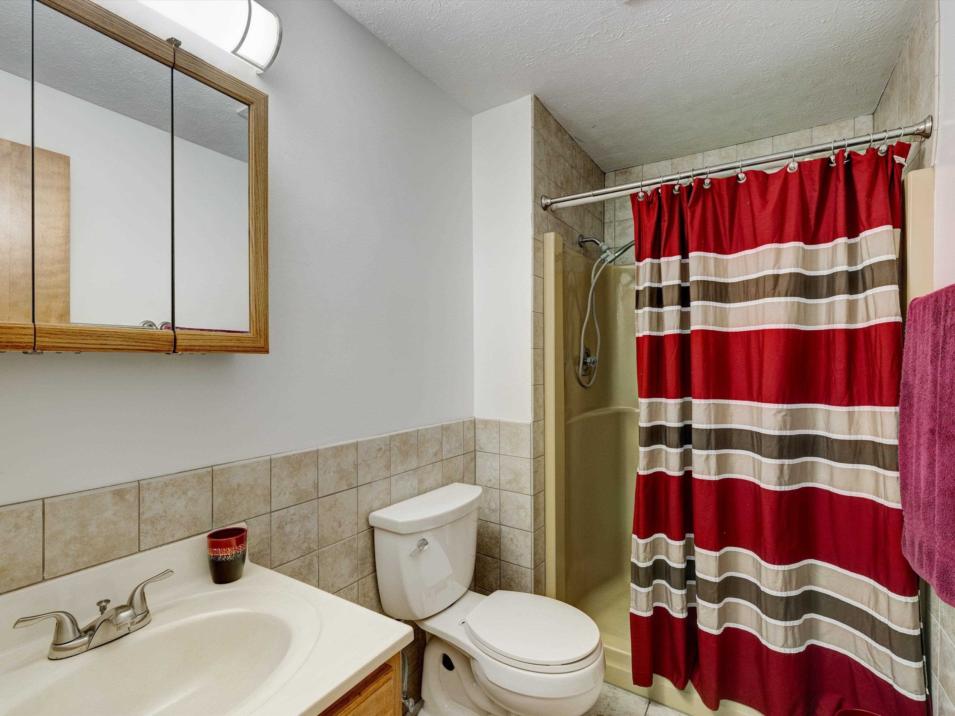 5601 Jones Road, Owensboro, Kentucky 42303, 2 Bedrooms Bedrooms, ,2 BathroomsBathrooms,Single Family Residence,For Sale,Jones Road,87479