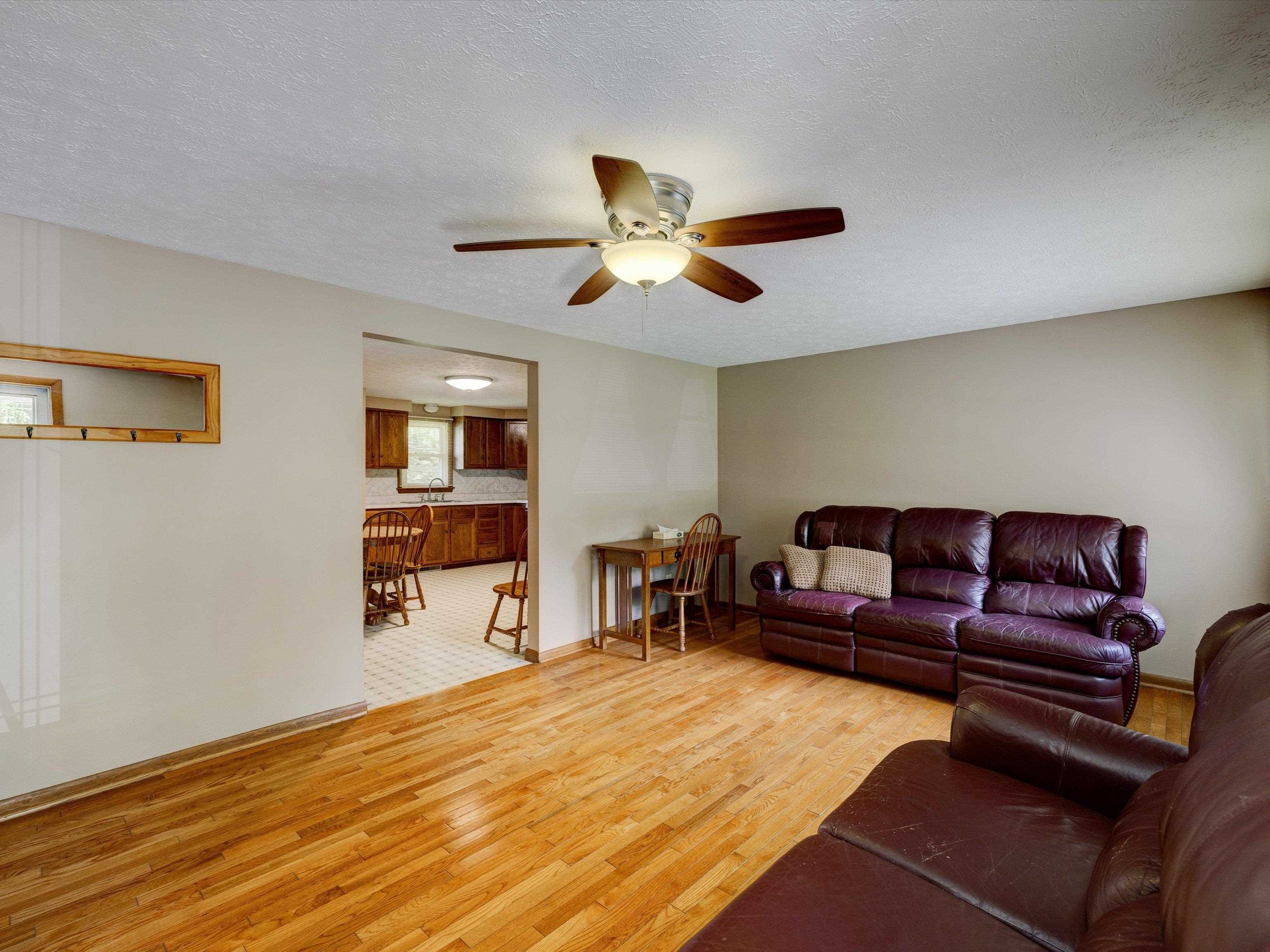 5601 Jones Road, Owensboro, Kentucky 42303, 2 Bedrooms Bedrooms, ,2 BathroomsBathrooms,Single Family Residence,For Sale,Jones Road,87479