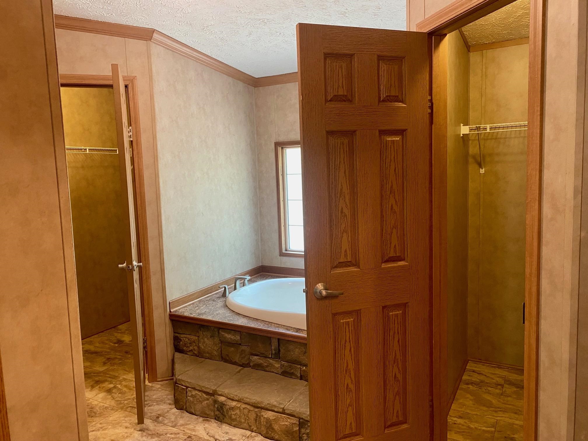 70 Dogwood Dr, Hartford, Kentucky 42320, 3 Bedrooms Bedrooms, ,2 BathroomsBathrooms,Manufactured On Land,For Sale,Dogwood Dr,87513