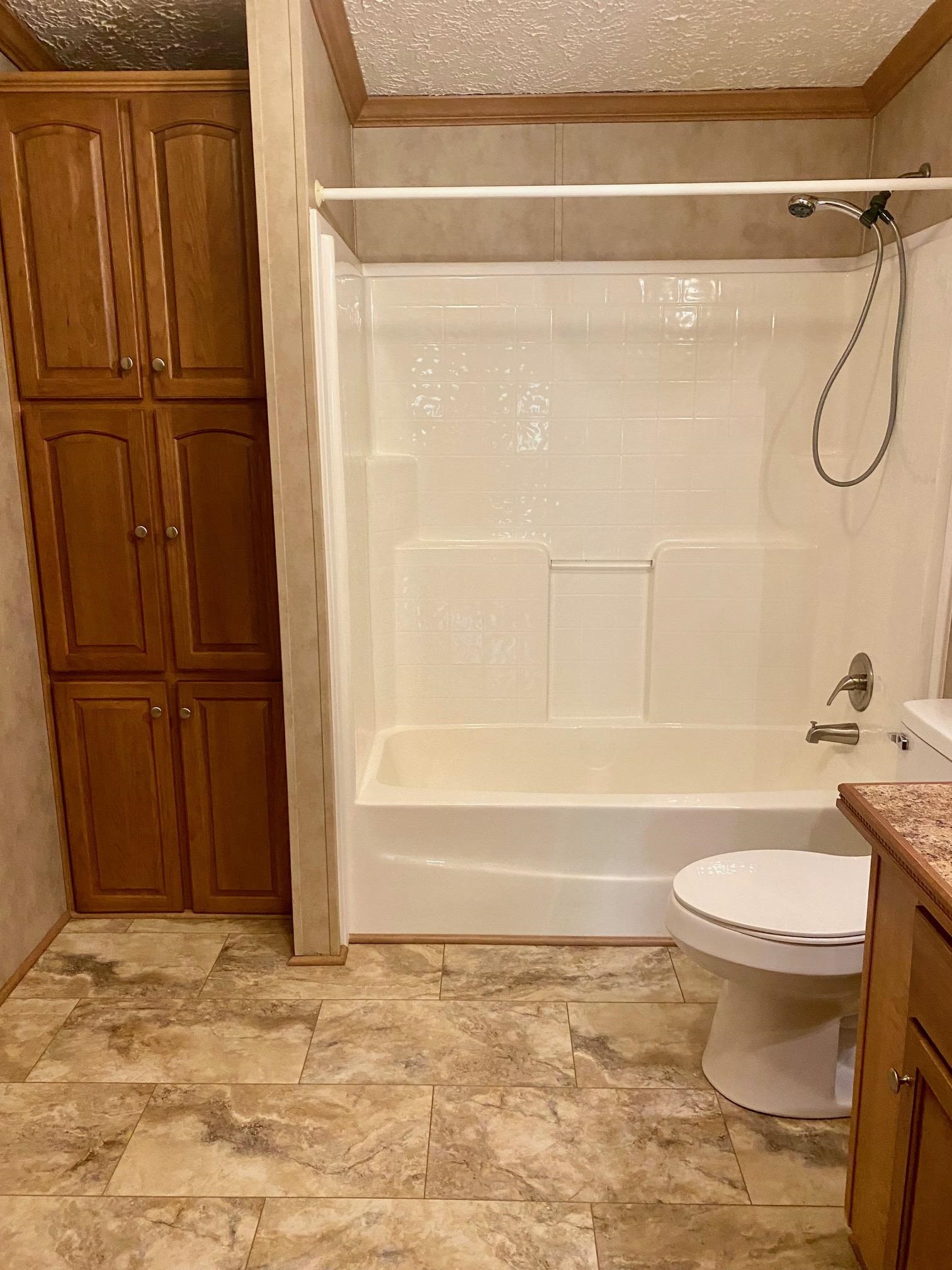 70 Dogwood Dr, Hartford, Kentucky 42320, 3 Bedrooms Bedrooms, ,2 BathroomsBathrooms,Manufactured On Land,For Sale,Dogwood Dr,87513