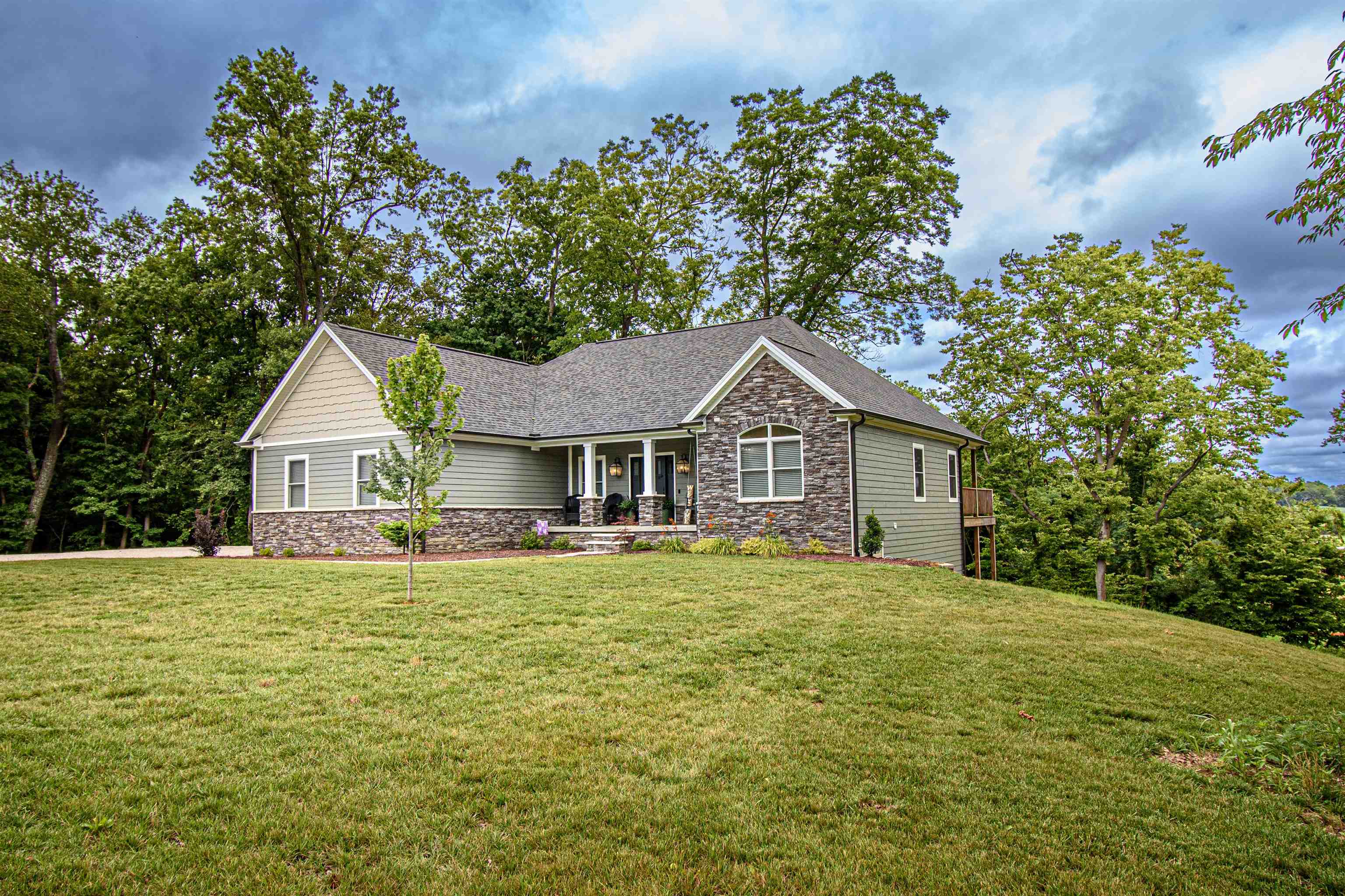 71 Booth Field Rd, Owensboro, Kentucky 42301, 3 Bedrooms Bedrooms, ,3 BathroomsBathrooms,Single Family Residence,For Sale,Booth Field Rd,87525