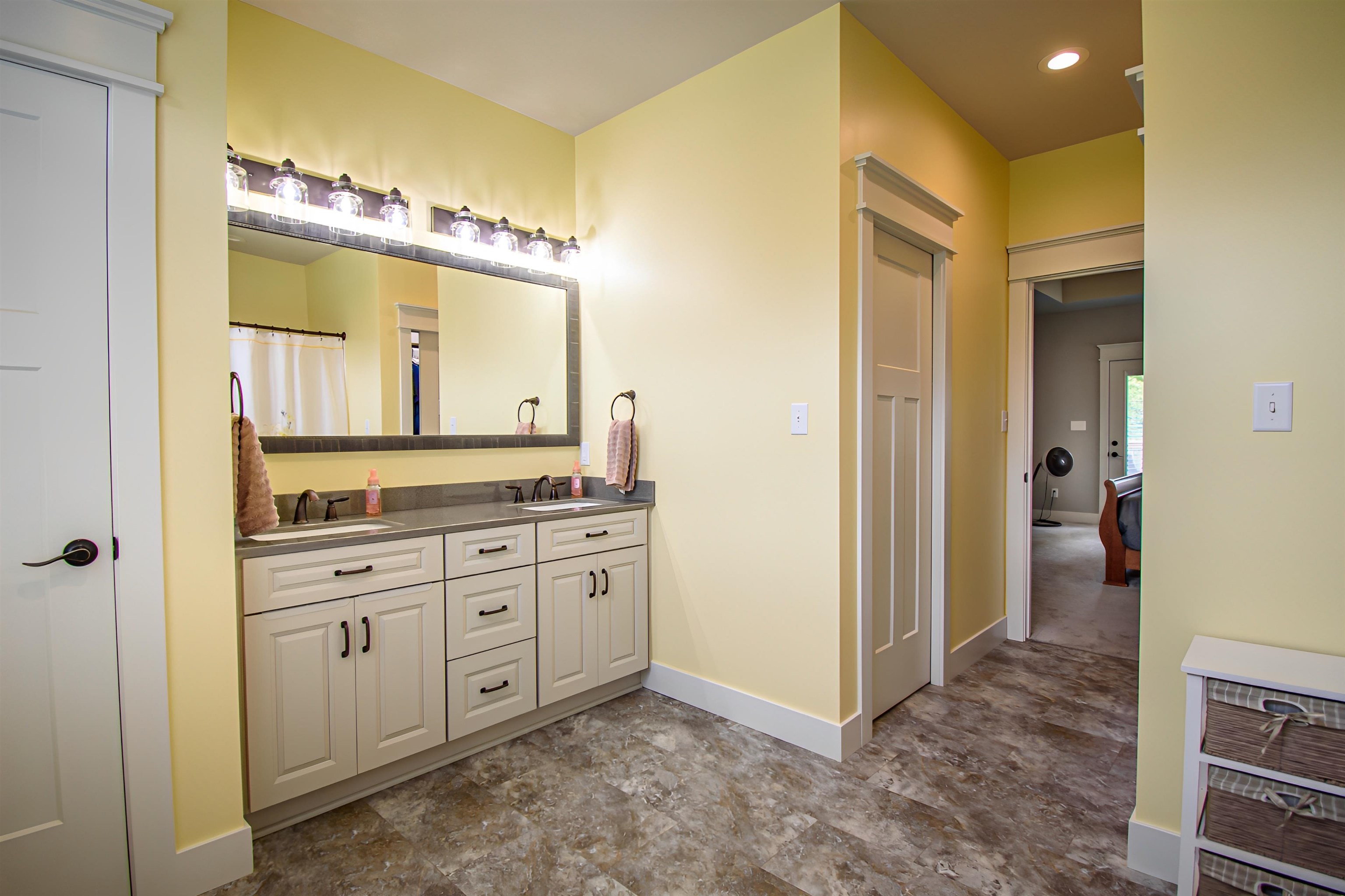 71 Booth Field Rd, Owensboro, Kentucky 42301, 3 Bedrooms Bedrooms, ,3 BathroomsBathrooms,Single Family Residence,For Sale,Booth Field Rd,87525