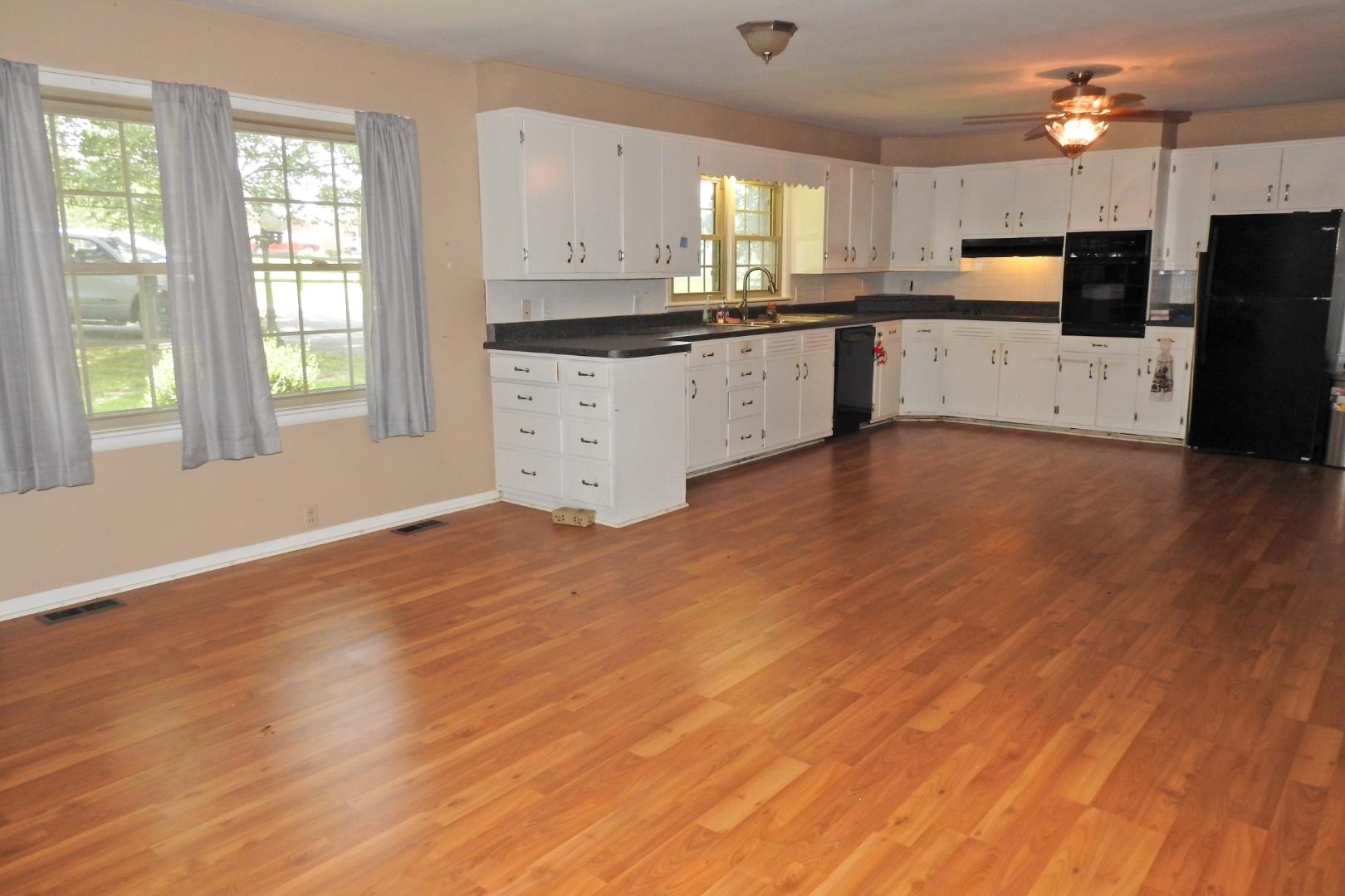 1343 Reed Ave, Beaver Dam, Kentucky 42320, 3 Bedrooms Bedrooms, ,1 BathroomBathrooms,Single Family Residence,For Sale,Reed Ave,87555