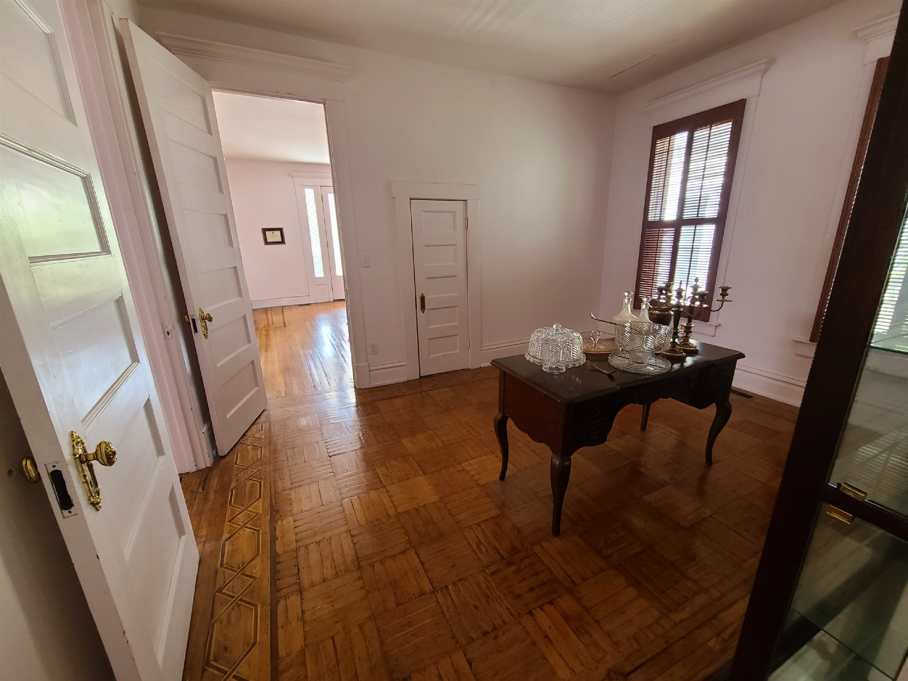 1229 Allen, Owensboro, Kentucky 42303, 5 Bedrooms Bedrooms, ,4 BathroomsBathrooms,Single Family Residence,For Sale,Allen,87580