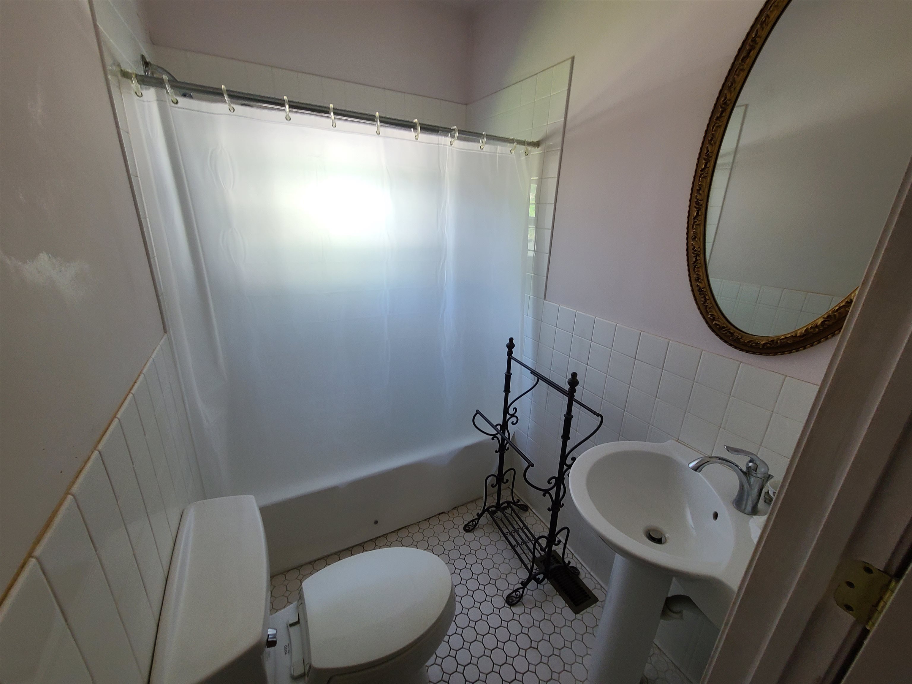 1229 Allen, Owensboro, Kentucky 42303, 5 Bedrooms Bedrooms, ,4 BathroomsBathrooms,Single Family Residence,For Sale,Allen,87580