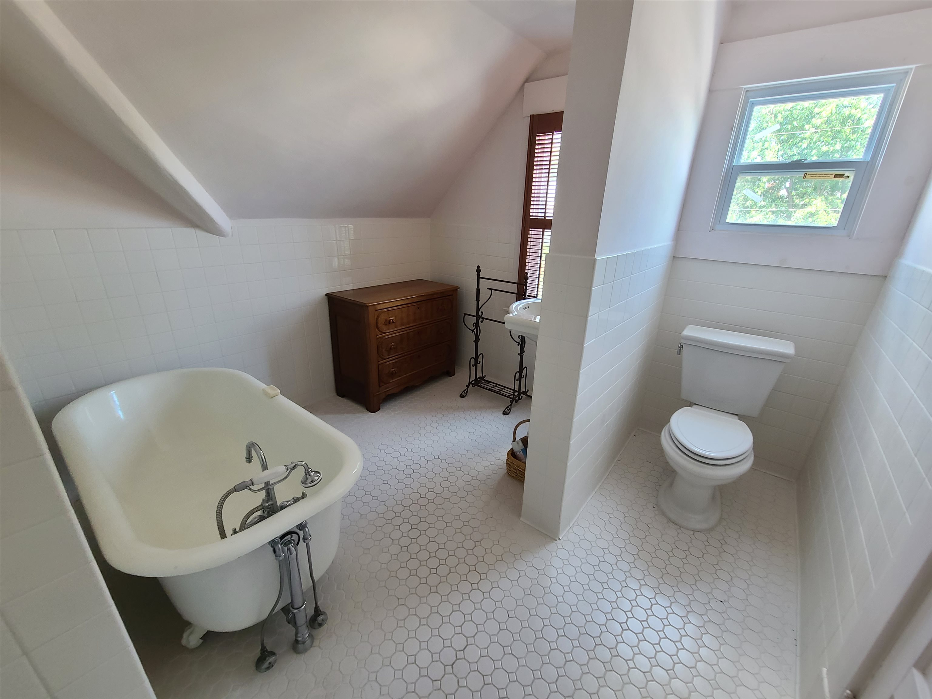 1229 Allen, Owensboro, Kentucky 42303, 5 Bedrooms Bedrooms, ,4 BathroomsBathrooms,Single Family Residence,For Sale,Allen,87580