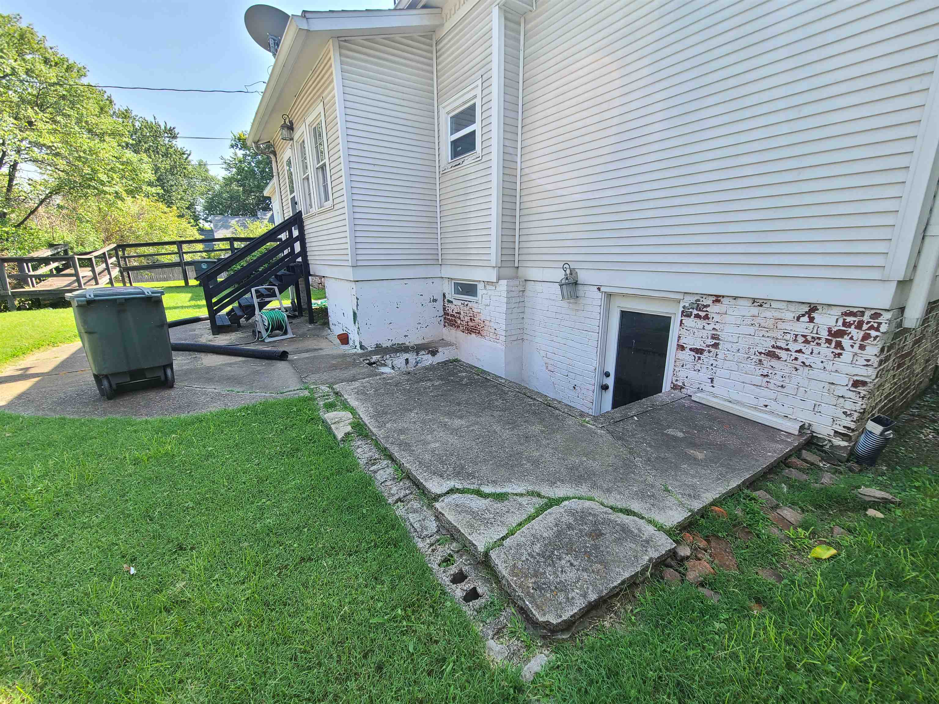 1229 Allen, Owensboro, Kentucky 42303, 5 Bedrooms Bedrooms, ,4 BathroomsBathrooms,Single Family Residence,For Sale,Allen,87580