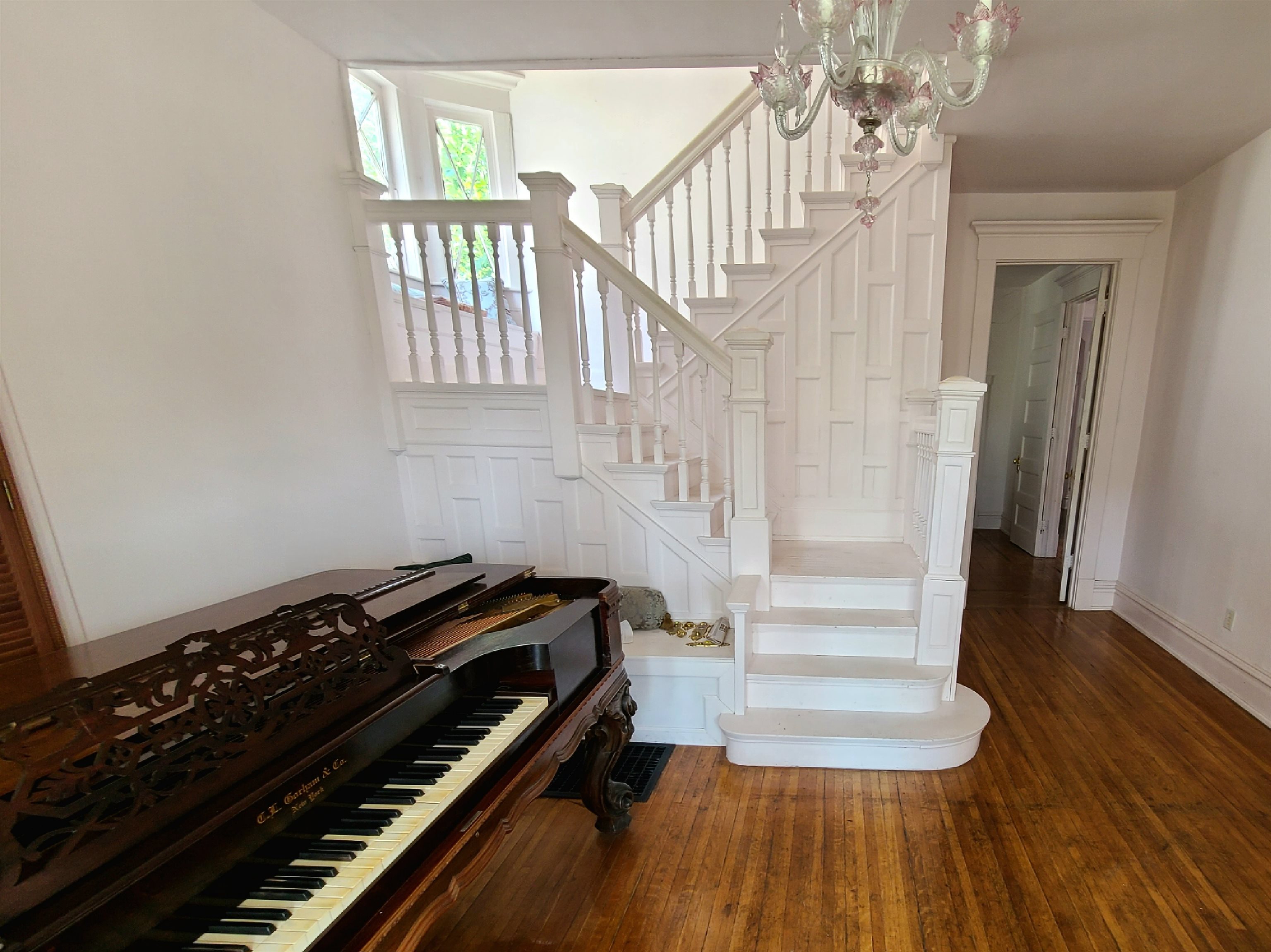 1229 Allen, Owensboro, Kentucky 42303, 5 Bedrooms Bedrooms, ,4 BathroomsBathrooms,Single Family Residence,For Sale,Allen,87580