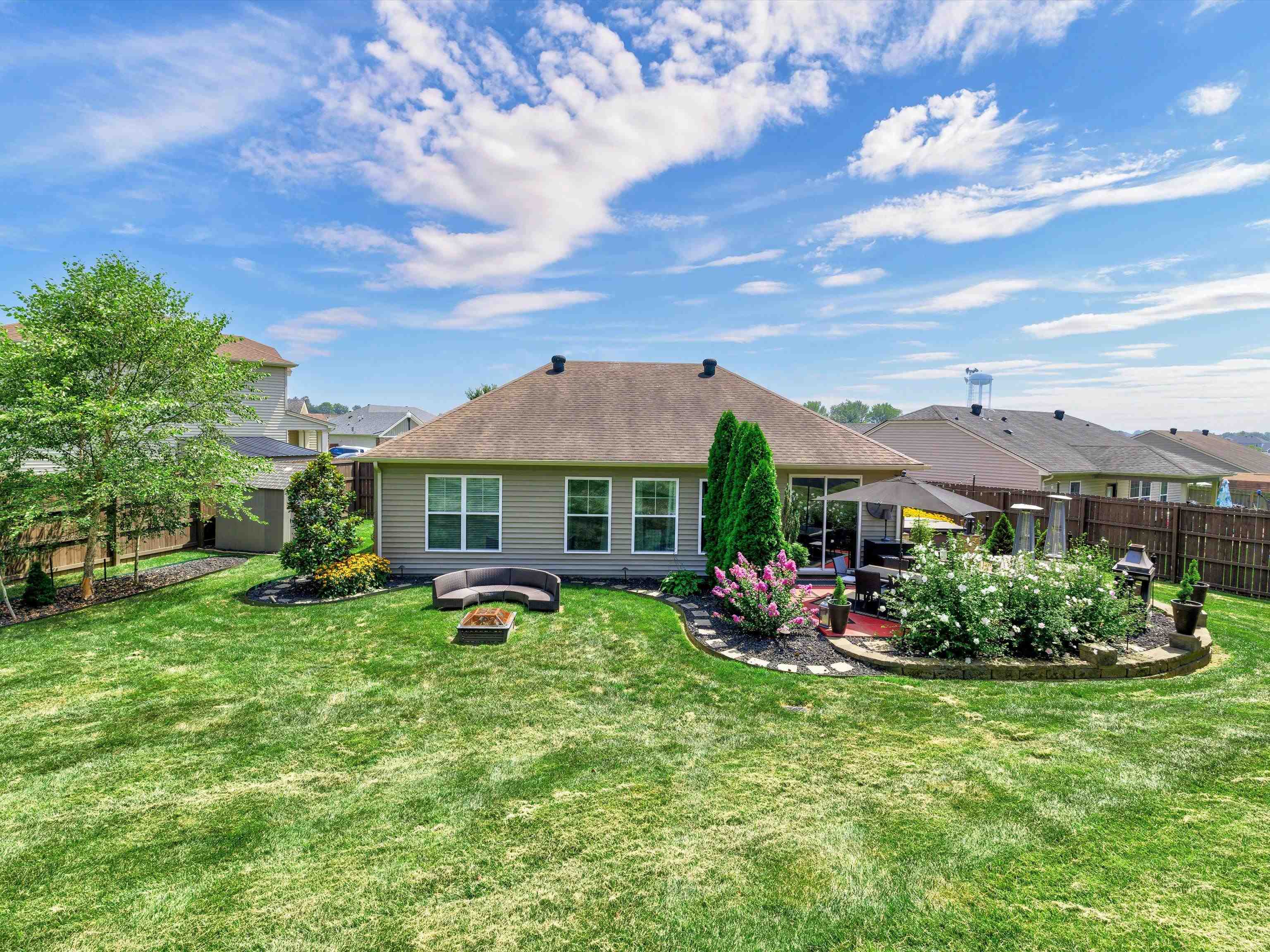 2102 Meadowhill Lane, Utica, Kentucky 42376, 2 Bedrooms Bedrooms, ,2 BathroomsBathrooms,Single Family Residence,For Sale,Meadowhill Lane,87588
