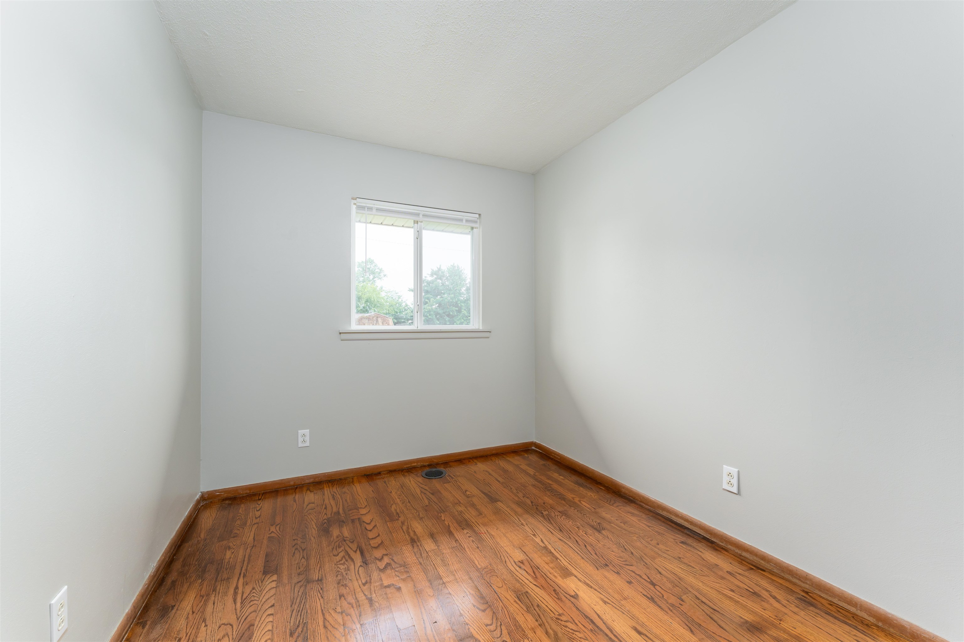 3522 Surrey Drive, Owensboro, Kentucky 42301, 3 Bedrooms Bedrooms, ,1 BathroomBathrooms,Single Family Residence,For Sale,Surrey Drive,87589