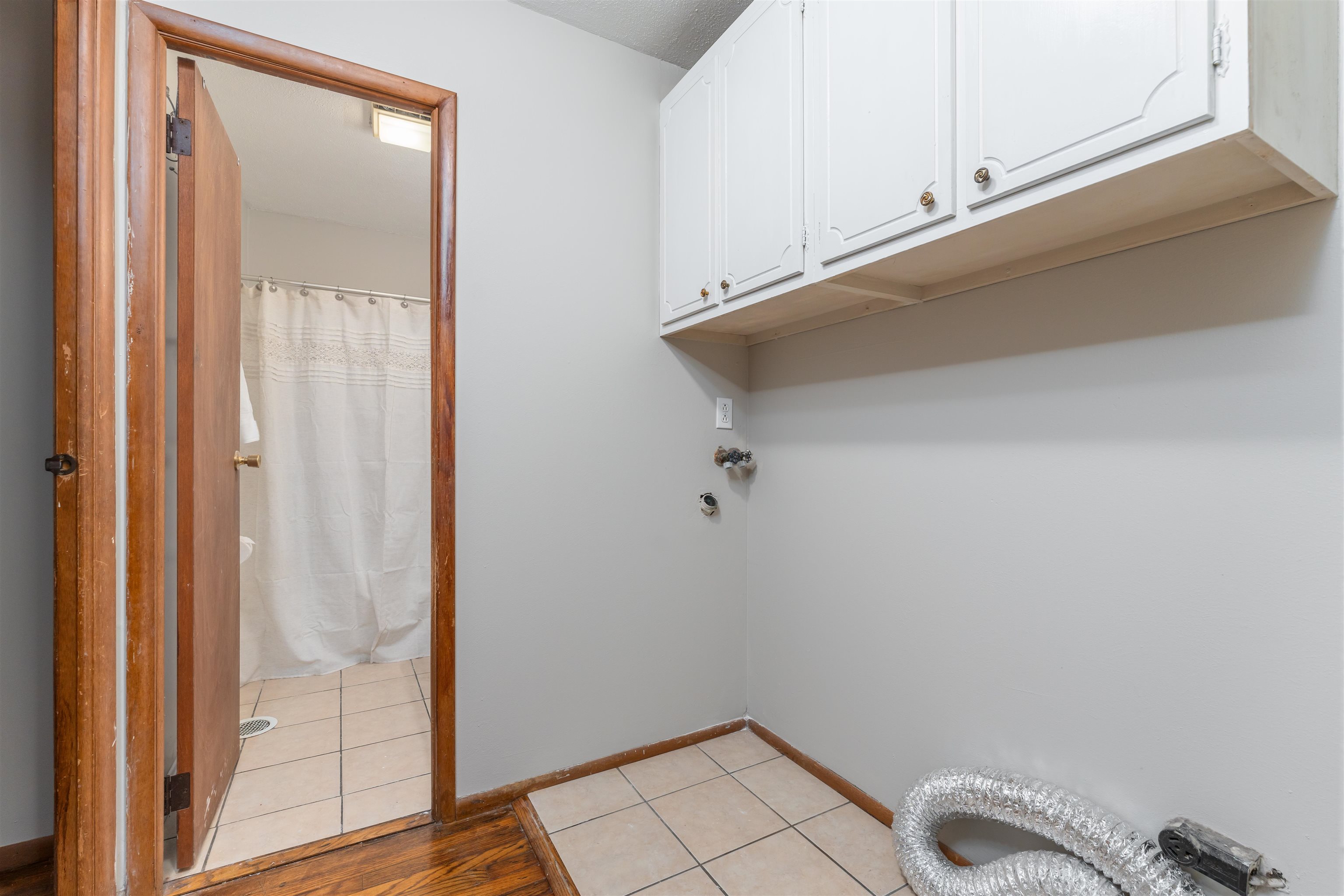 3522 Surrey Drive, Owensboro, Kentucky 42301, 3 Bedrooms Bedrooms, ,1 BathroomBathrooms,Single Family Residence,For Sale,Surrey Drive,87589