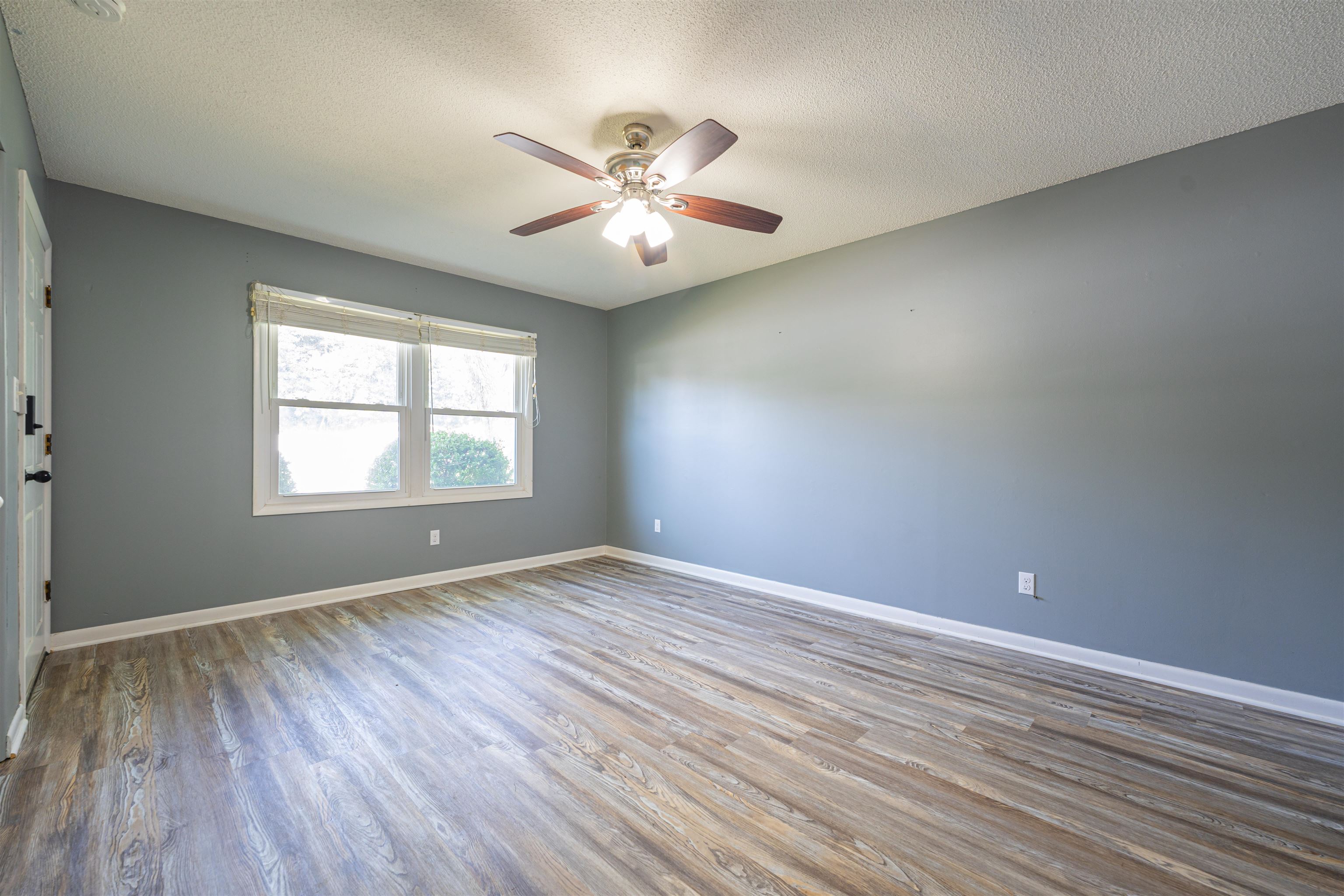 6460 Lilac Ln, Utica, Kentucky 42376, 4 Bedrooms Bedrooms, ,2 BathroomsBathrooms,Single Family Residence,For Sale,Lilac Ln,87590